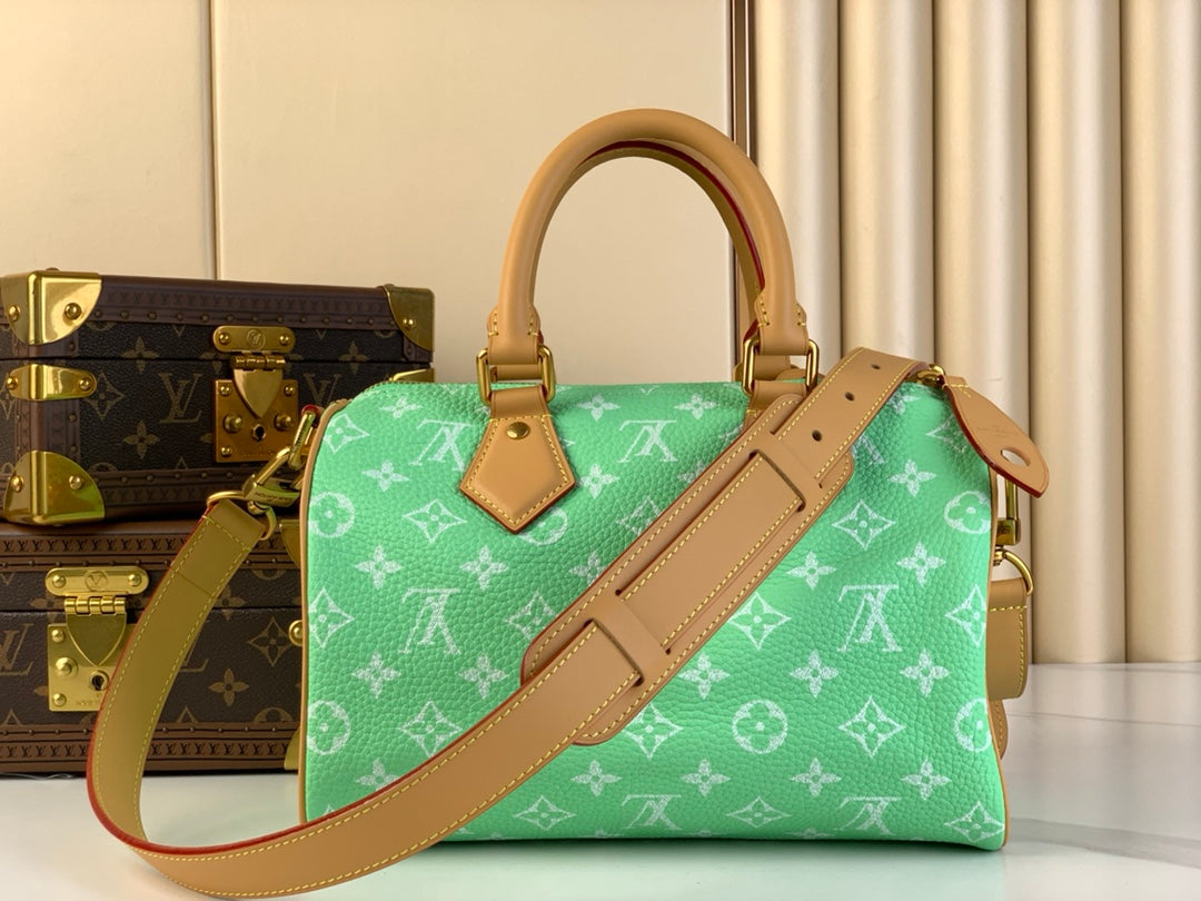 LOUIS VUITTON SPEEDY P9 BANDOULIÈRE 25 IN EMERALD GREEN MONOGRAM CALFSKIN