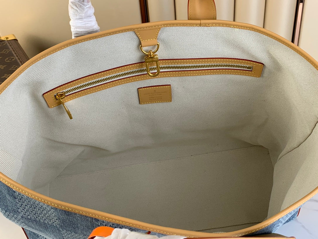 LOUIS VUITTON WEEKEND TOTE BAG 43 IN BLUE DAMIER DENIM 3D