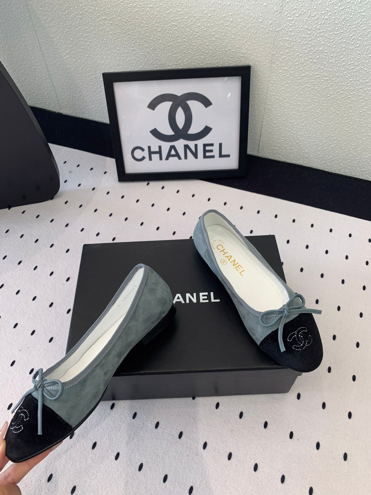 CHANEL BALLET FLAT ICEBERG BLUE MIX BLACK VELVET