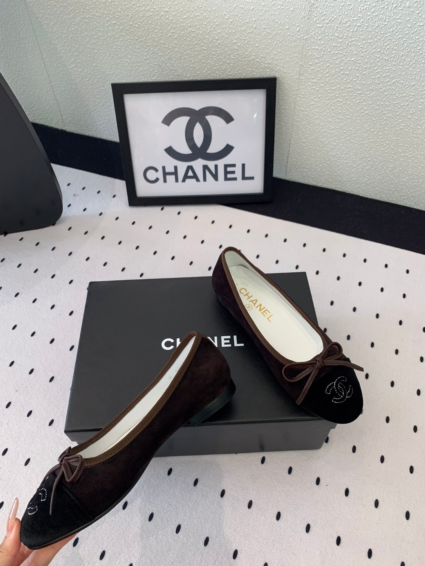 CHANEL BALLET FLAT DARK BROWN MIX BLACK VELVET