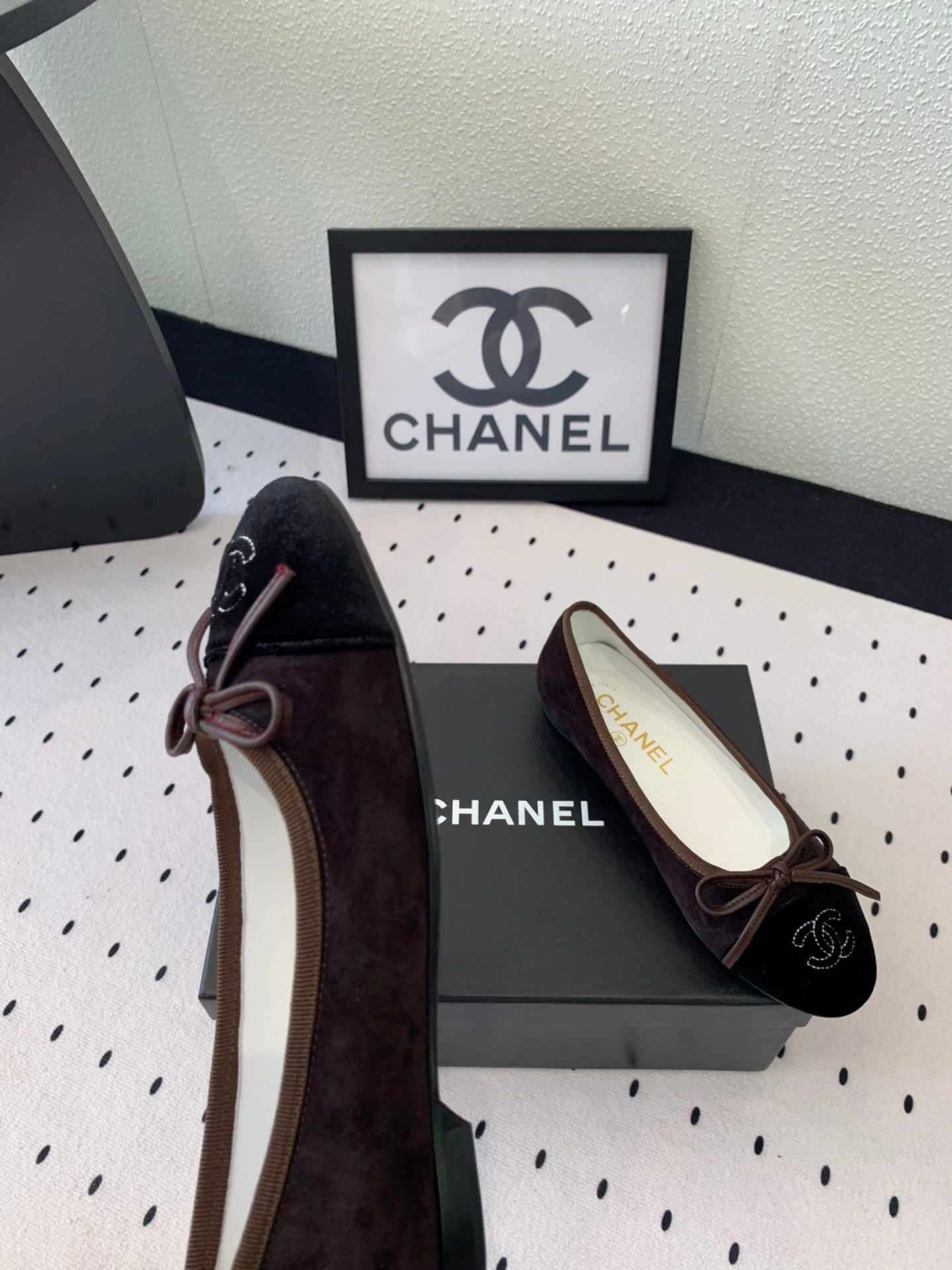CHANEL BALLET FLAT DARK BROWN MIX BLACK VELVET