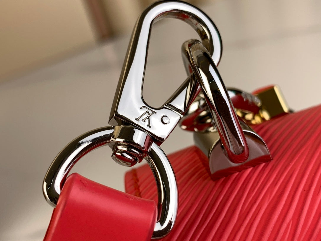 LOUIS VUITTON TWIST PM 19 IN RED EPI LEATHER GOLD AND SILVER HARDWARE