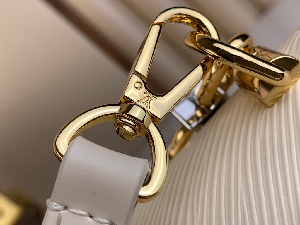 LOUIS VUITTON TWIST MM 23 IN QUARTZ WHITE EPI LEATHER GOLD HARDWARE