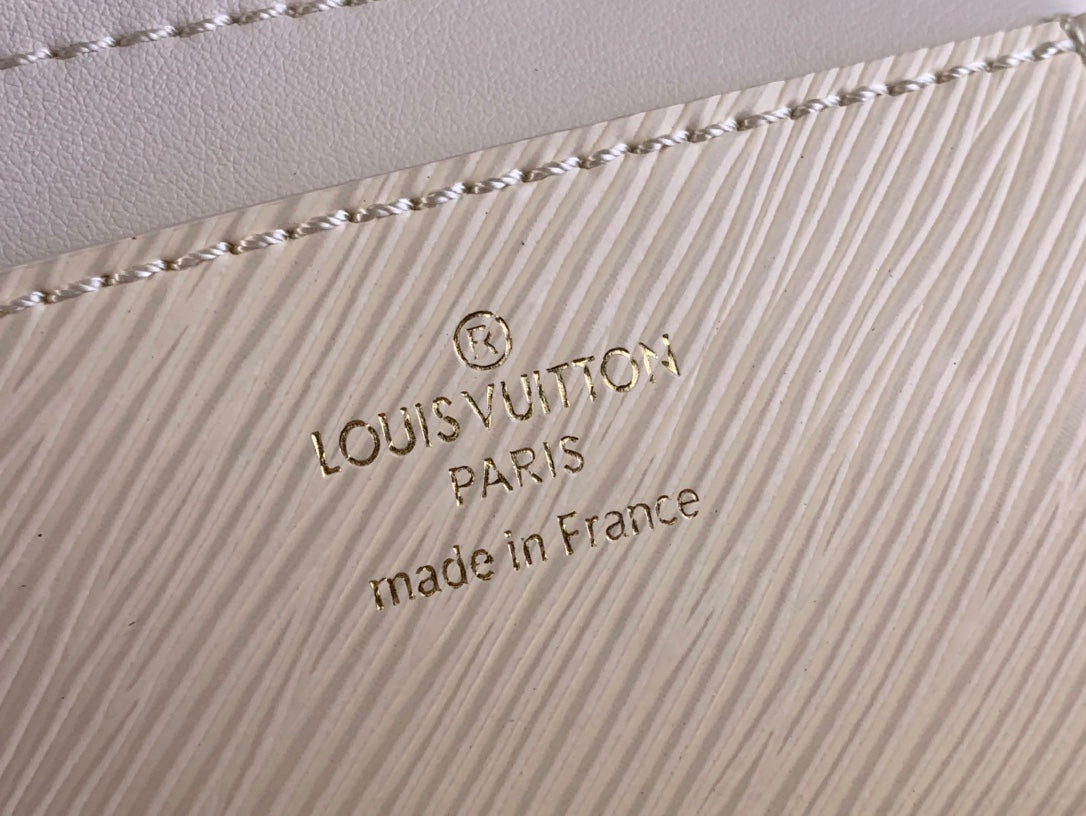 LOUIS VUITTON TWIST MM 23 IN QUARTZ WHITE EPI LEATHER GOLD HARDWARE