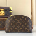 LOUIS VUITTON COSMETIC POUCH 22 IN BROWN MONOGRAM CANVAS