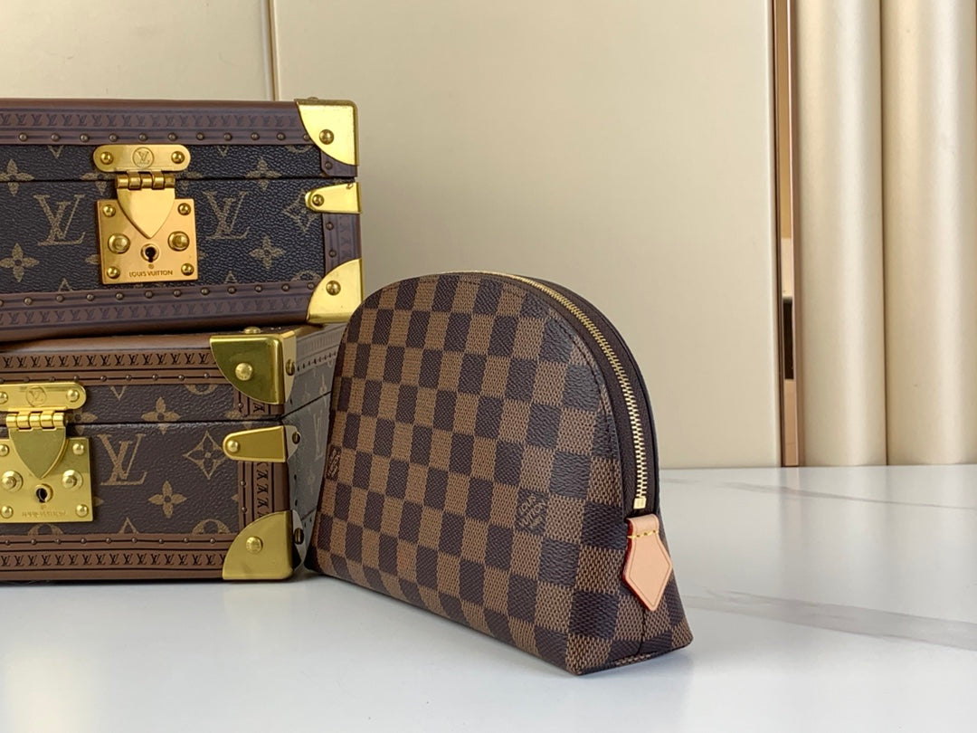 LOUIS VUITTON COSMETIC POUCH 22 IN BROWN DAMIER EBENE CANVAS