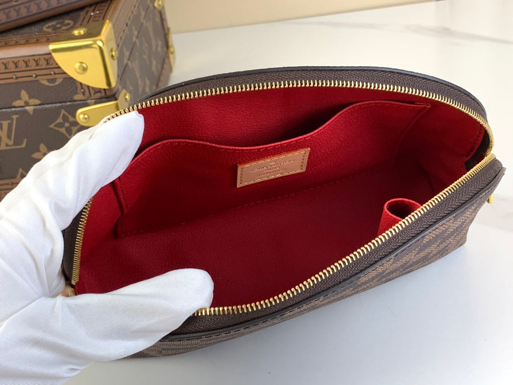 LOUIS VUITTON COSMETIC POUCH 22 IN BROWN DAMIER EBENE CANVAS
