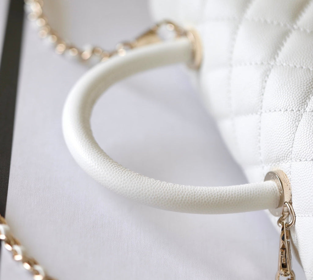 CHANEL 25S FLAP BAG 24 CM IN WHITE LAMBSKIN WITH GOLD HARDWARE