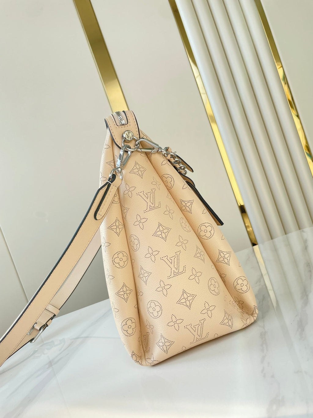 LOUIS VUITTON HAND IT ALL MM 32 IN CREAM MONOGRAM PERFORATE CALFSKIN SILVER HARDWARE