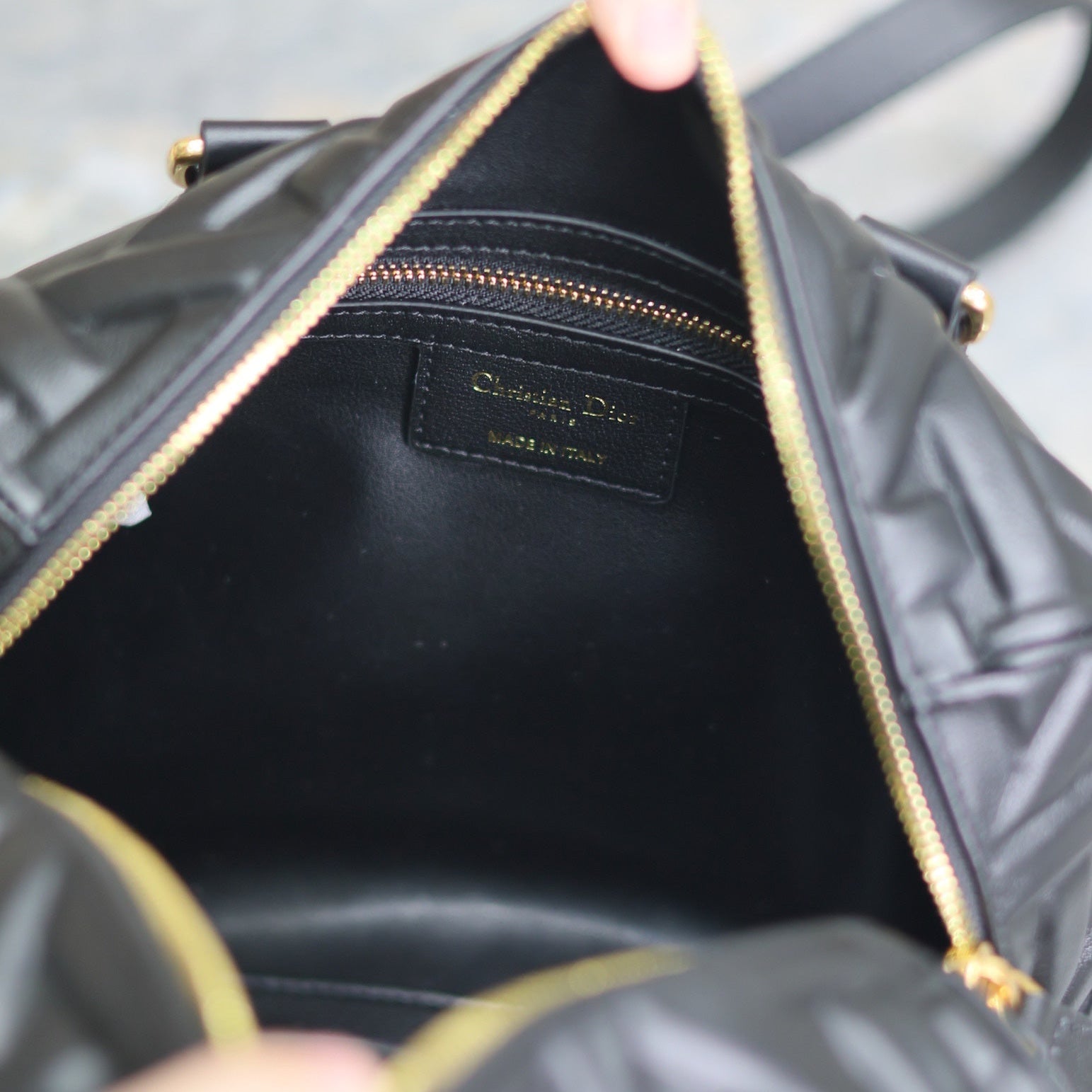 DIOR GROOVE BAG 25 IN BLACK MACROCANNAGE CALFSKIN WITH GOLD HARDWARE