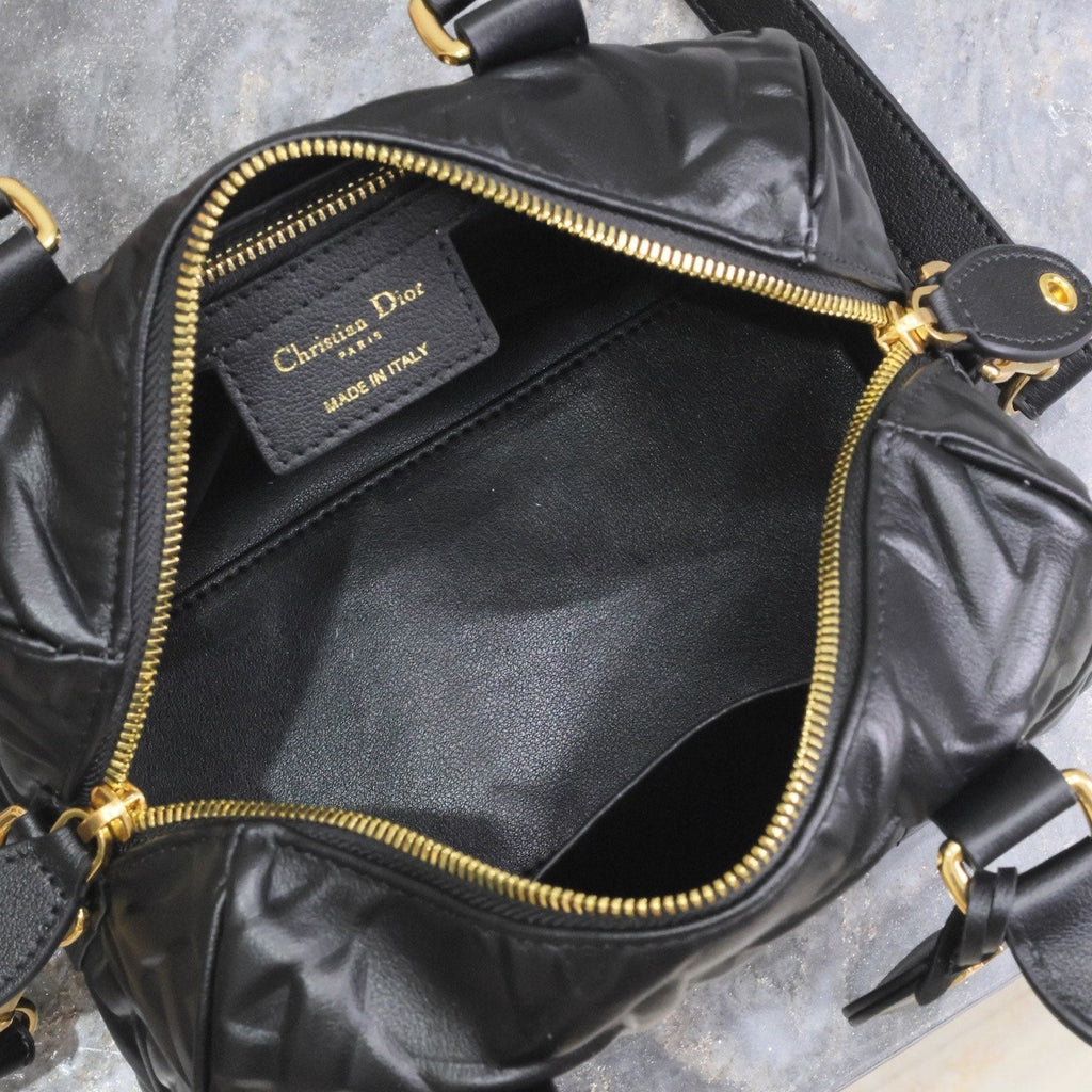 DIOR GROOVE BAG 25 IN BLACK MACROCANNAGE CALFSKIN WITH GOLD HARDWARE