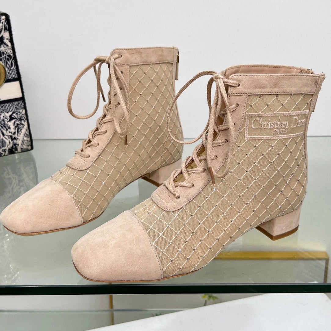 DIOR NAUGHTILY-D HEELED ANKLE BOOT IN BISQUE BEIGE EMBROIDERED MESH AND SUEDE 35 MM