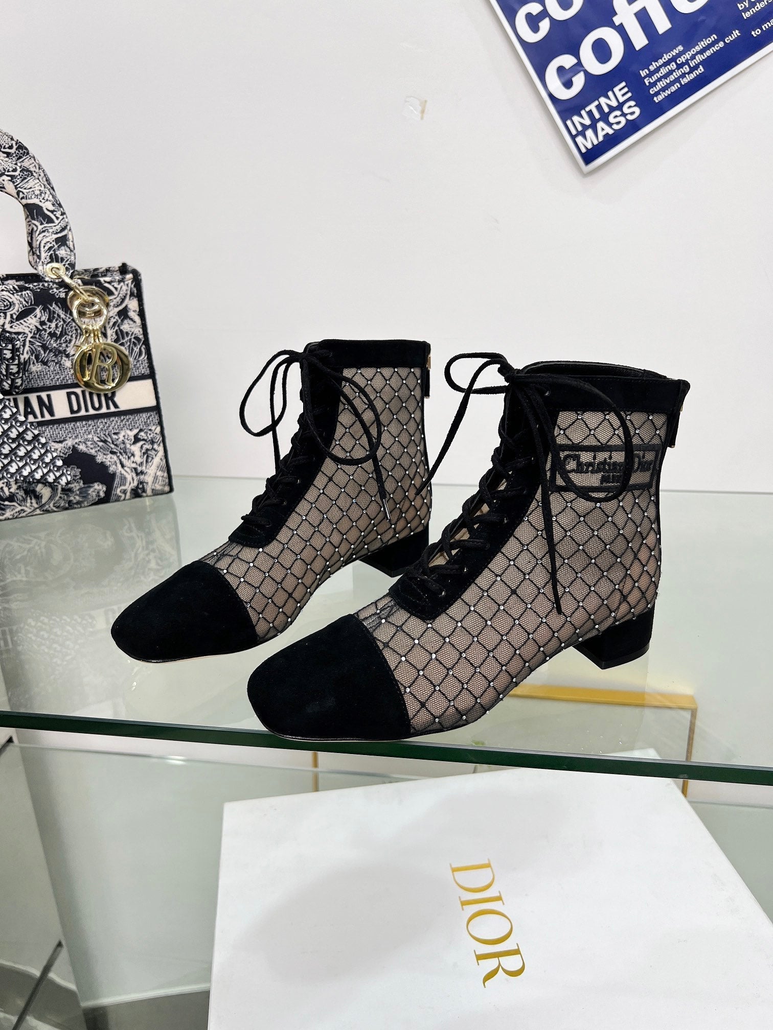 DIOR NAUGHTILY-D HEELED ANKLE BOOT IN BLACK EMBROIDERED MESH AND SUEDE 35 MM