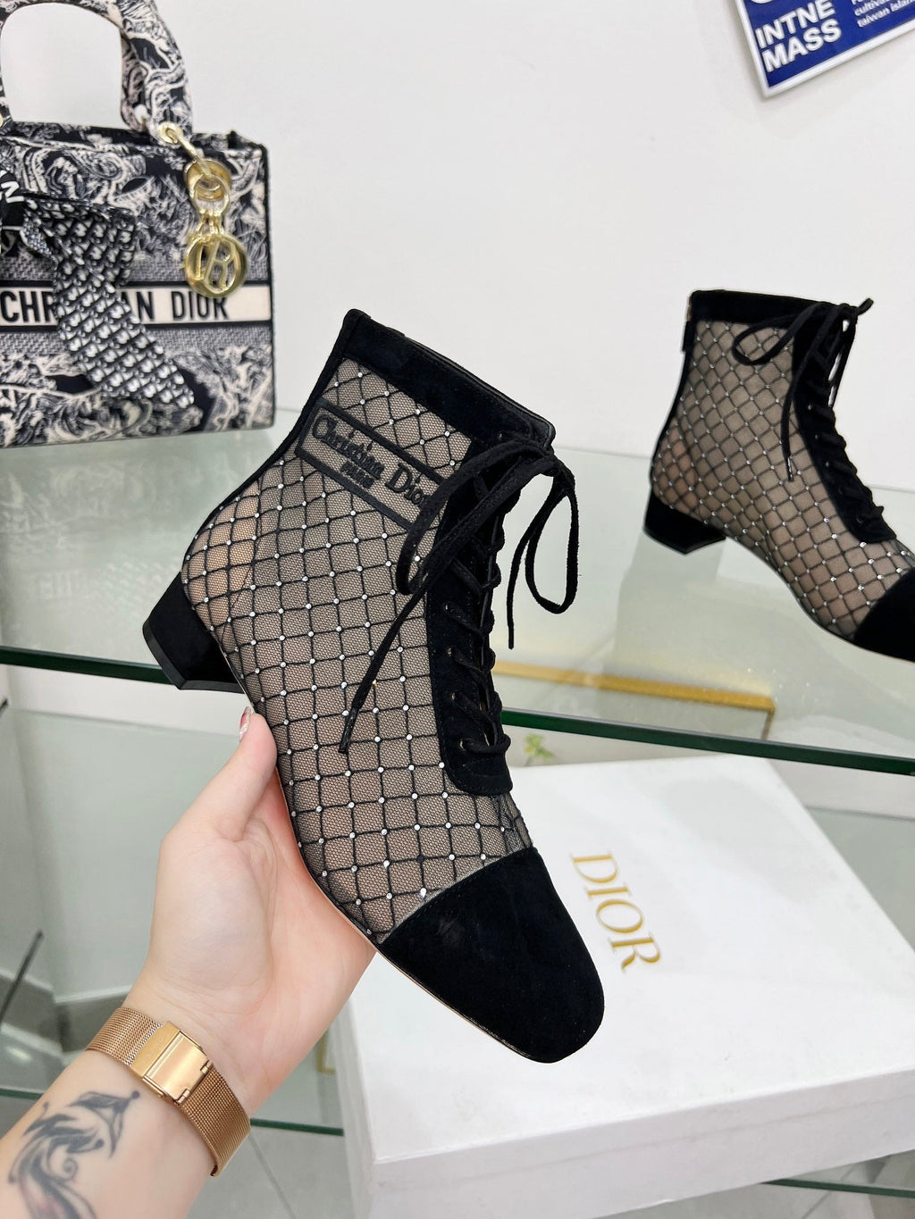 DIOR NAUGHTILY-D HEELED ANKLE BOOT IN BLACK EMBROIDERED MESH AND SUEDE 35 MM