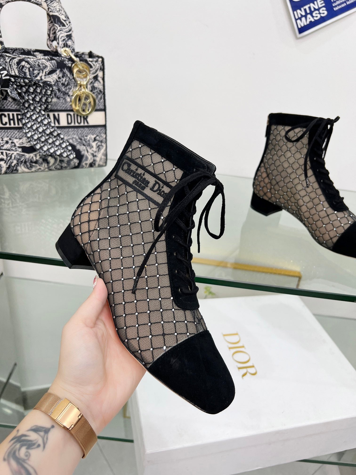 DIOR NAUGHTILY-D HEELED ANKLE BOOT IN BLACK EMBROIDERED MESH AND SUEDE 35 MM