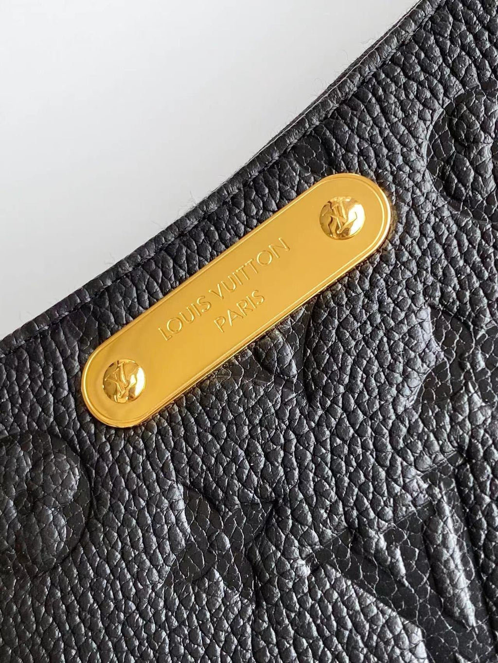 LOUIS VUITTON LIV POCHETTE 24 IN BLACK MONOGRAM EMPREINTE LEATHER GOLD HARDWARE