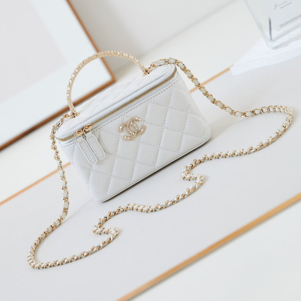 CHANEL 25S MINI VANITY BAG 16 CM IN WHITE LAMBSKIN WITH CRYSTAL-EMBELLISHED  LOGO