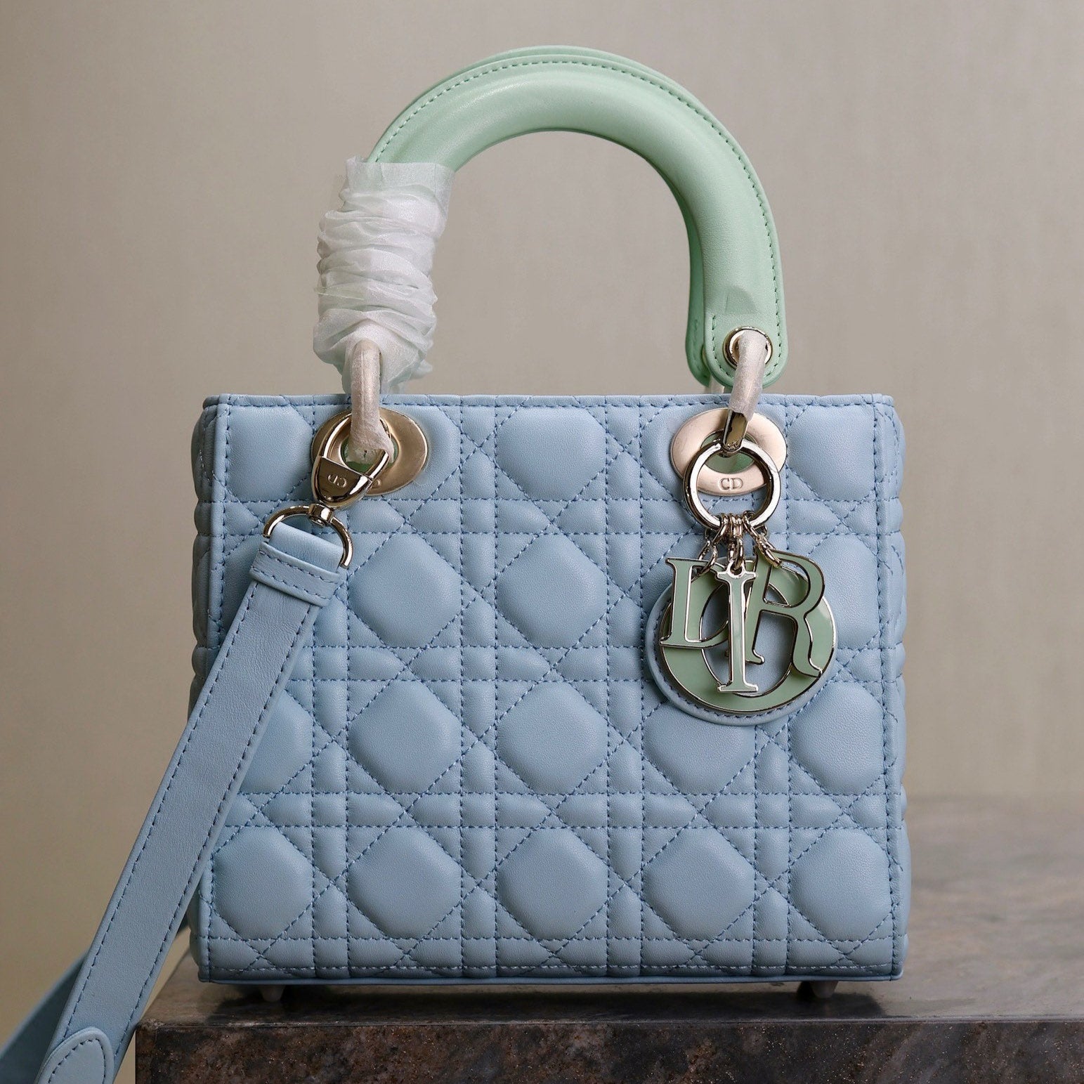 DIOR MEDIUM LADY BAG 20 IN BABY BLUE QUILTED MACROCANNAGE CALFSKIN GREEN STRAP