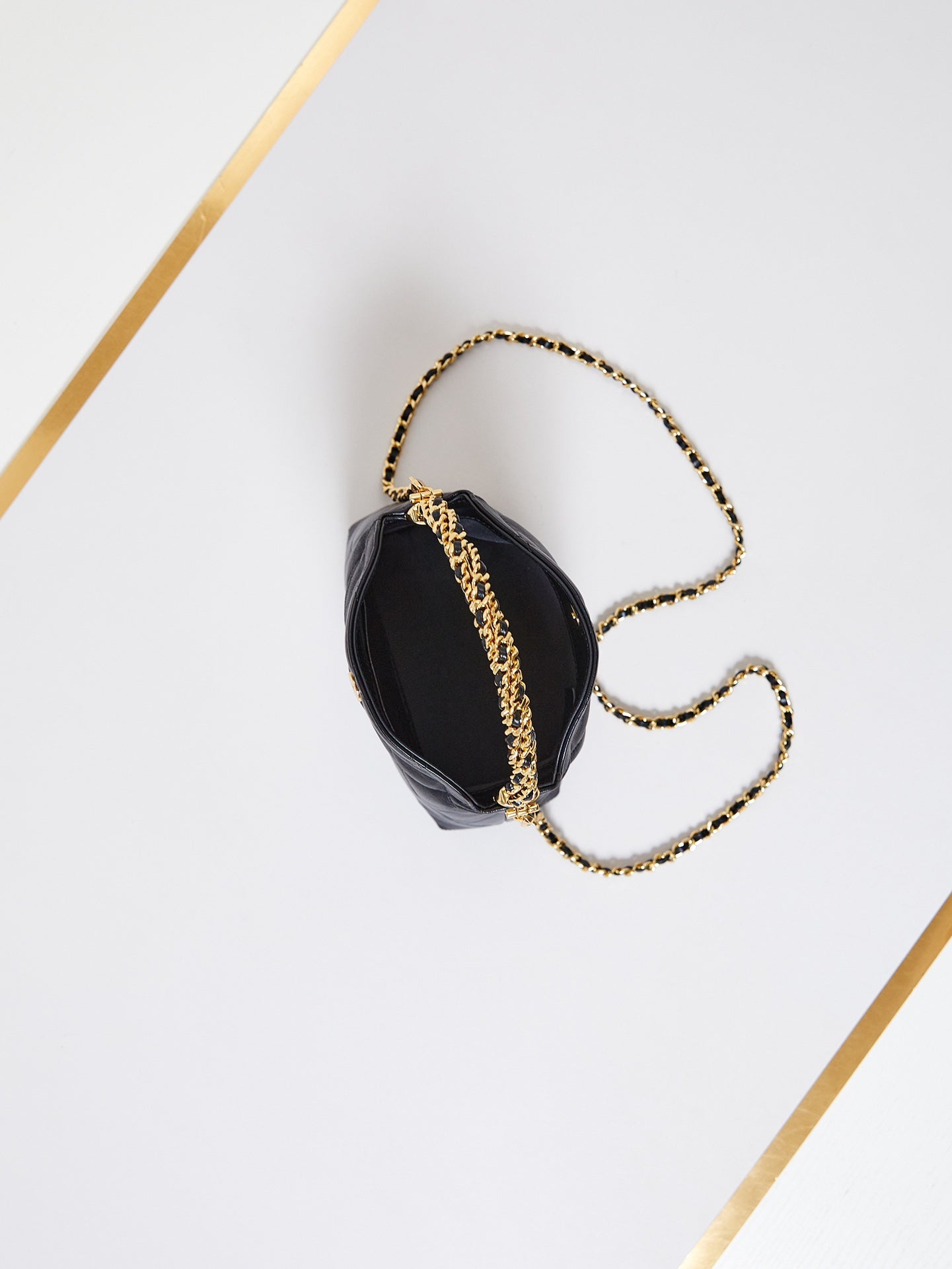 CHANEL HOBO BAG 18 IN BLACK SOFT LAMBSKIN GOLD CHAIN