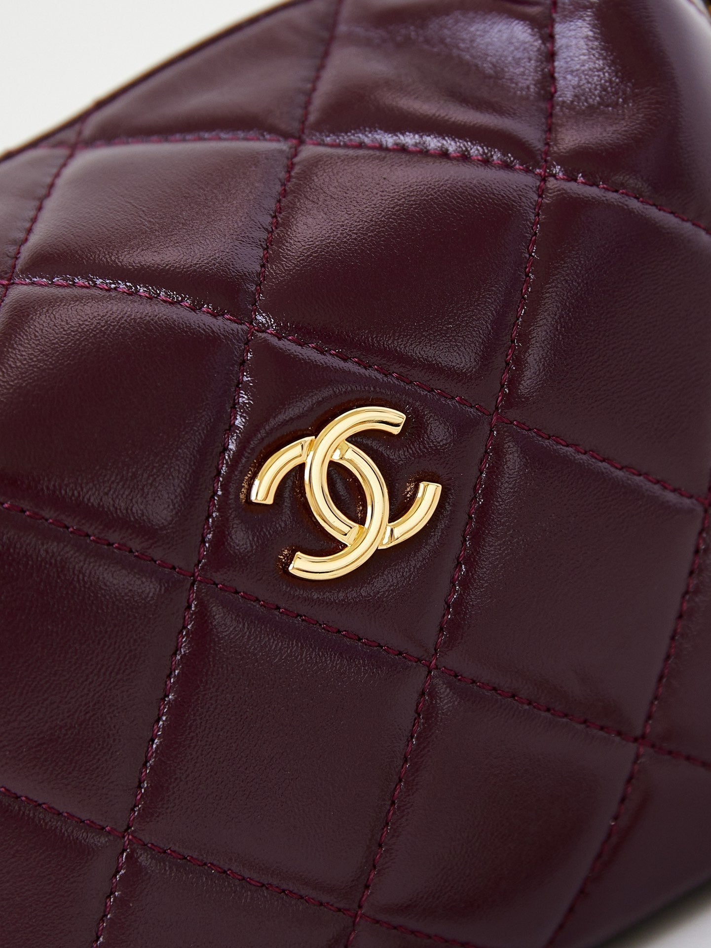 CHANEL HOBO BAG 18 IN WINE RED SOFT LAMBSKIN GOLD CHAIN