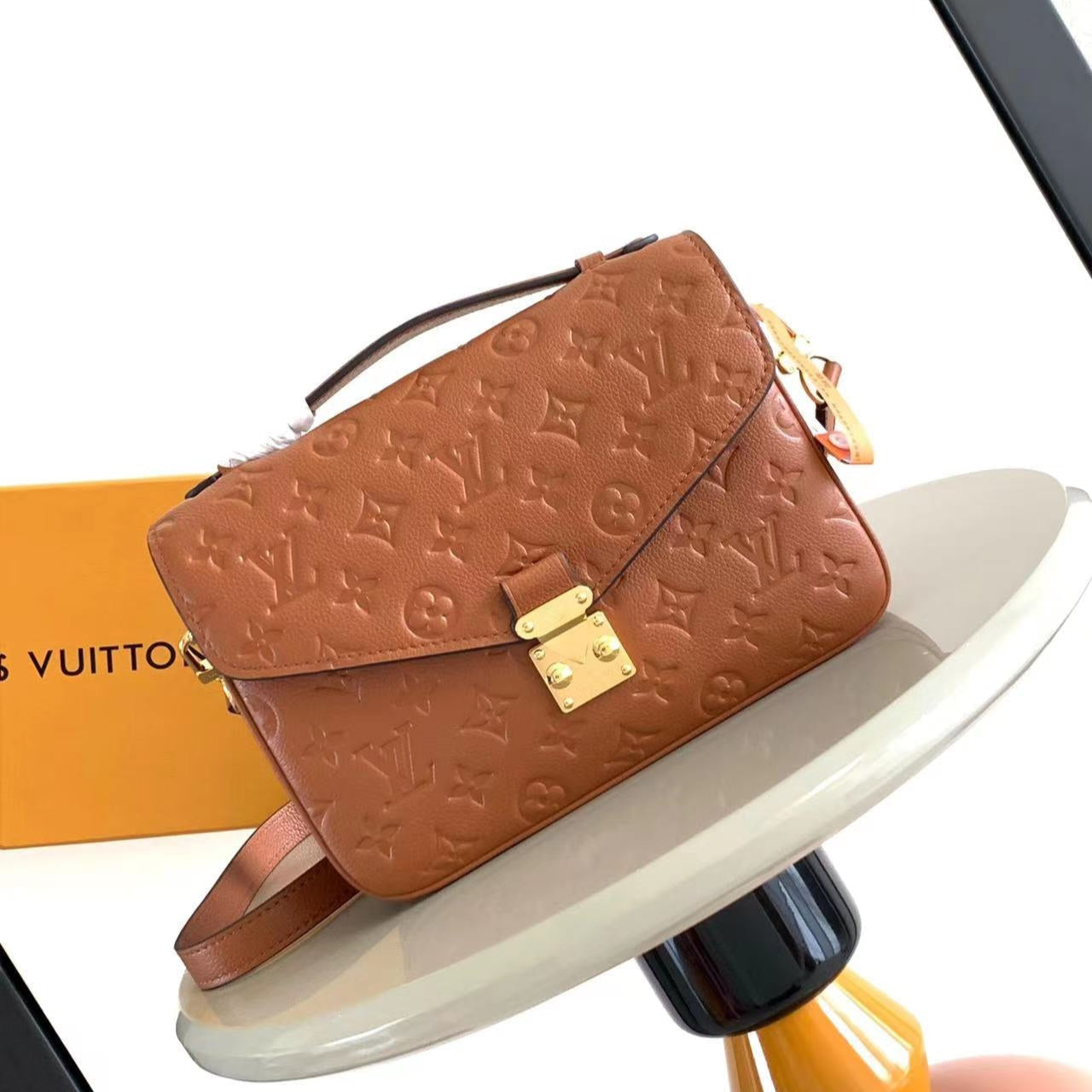 LOUIS VUITTON POCHETTE MÉTIS 25 IN COGNAC MONOGRAM EMPREINTE LEATHER GOLD HARDWARE