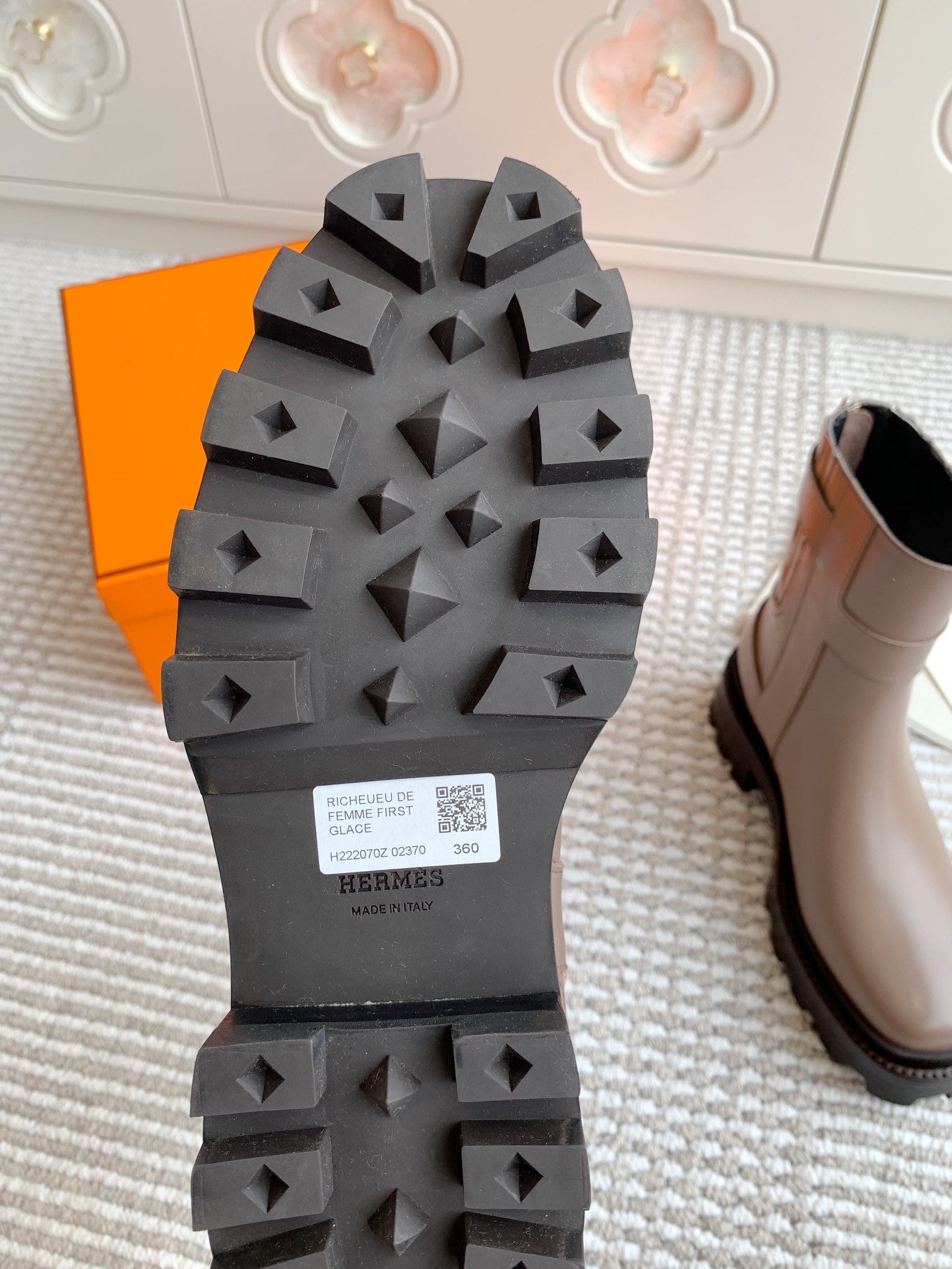HERMES JAIME ANKLE BOOT IN CEDAR BROWN CALFSKIN
