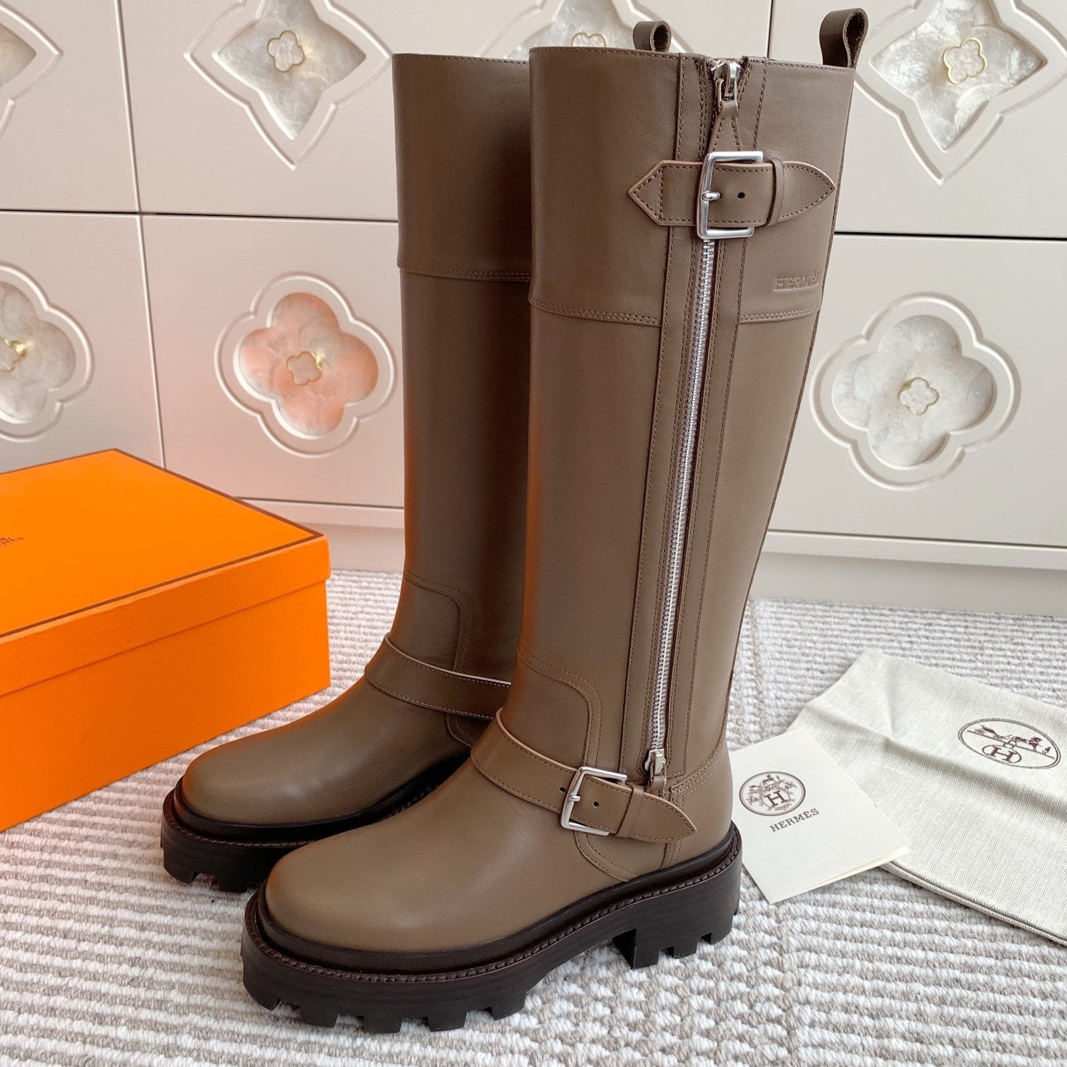 HERMES JAIME BOOT IN CEDAR BROWN CALFSKIN