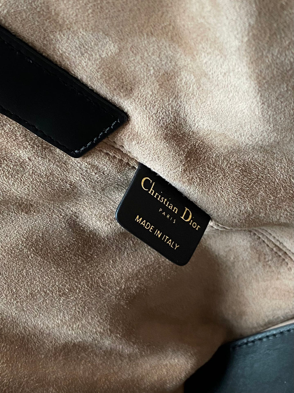 DIOR MEDIUM TOUJOURS BAG 28 IN BEIGE CANNAGE CALFSKIN BLACK STRAP
