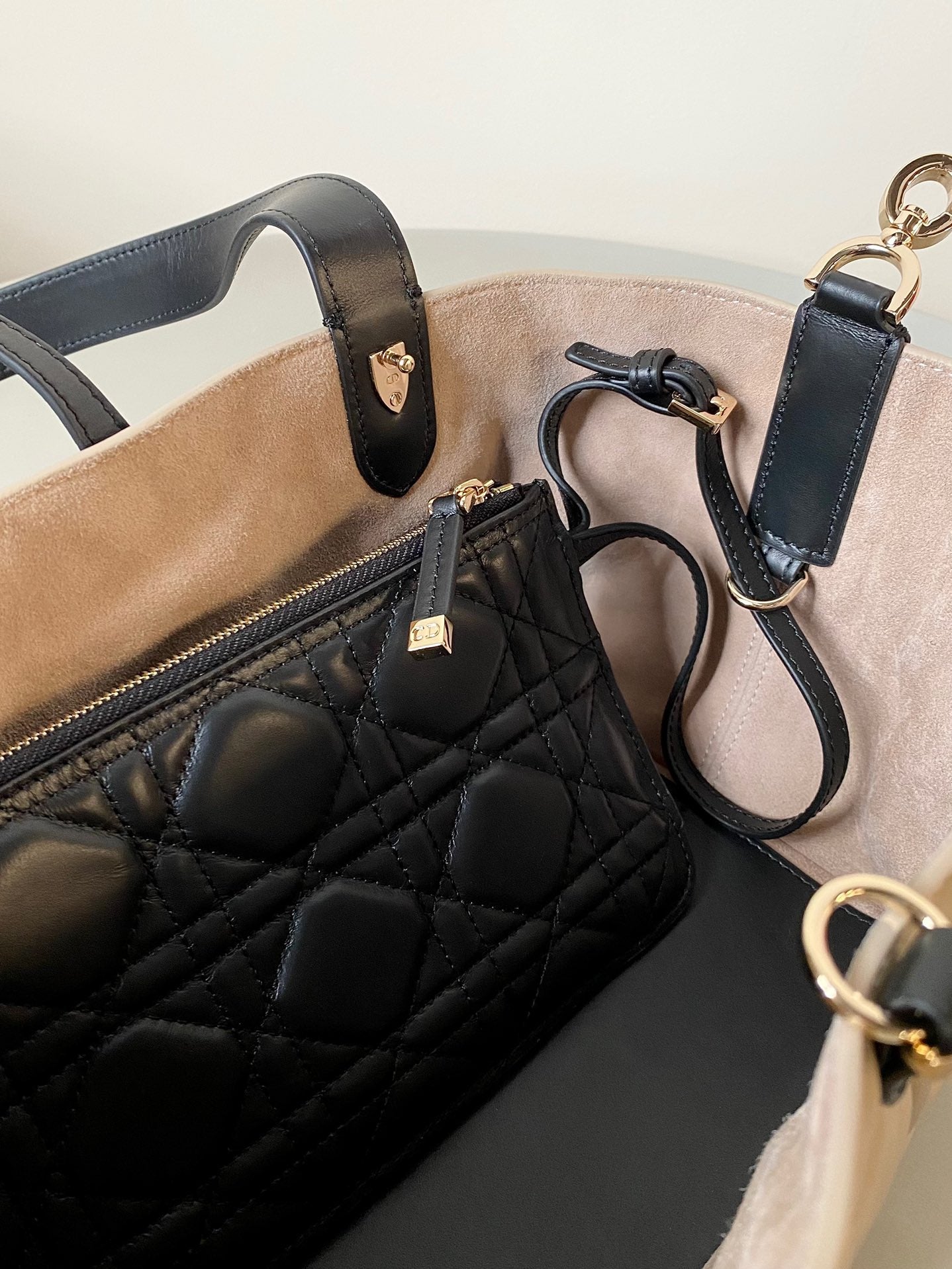 DIOR MINI TOUJOURS BAG 23 IN BEIGE CANNAGE CALFSKIN BLACK STRAP