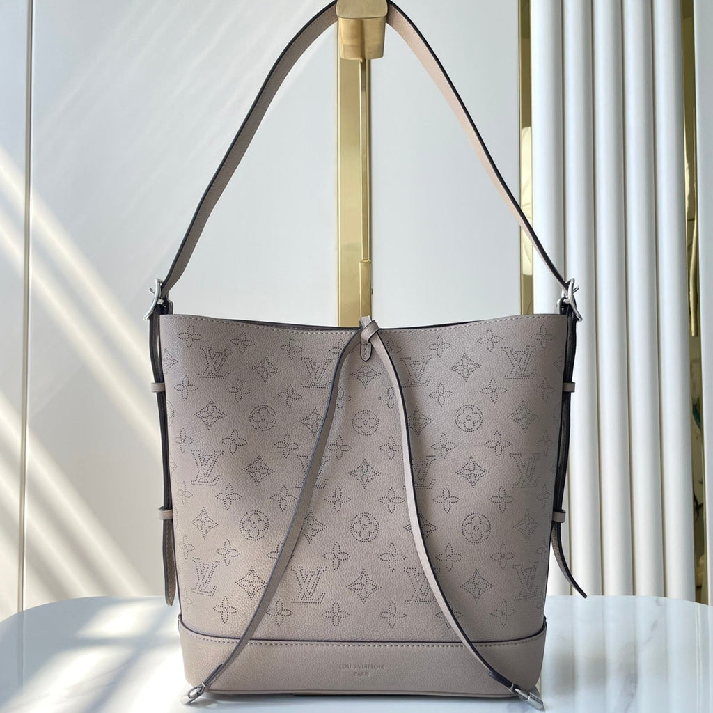 LOUIS VUITTON FLORE 28 IN GALET PERFORATED CALFSKIN