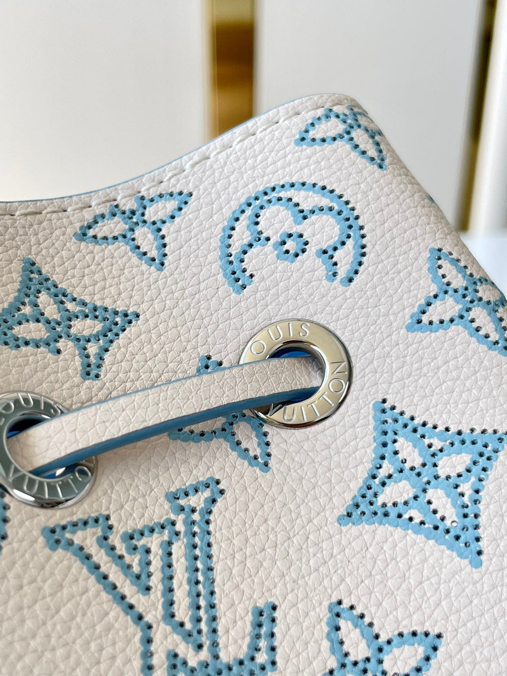 LOUIS VUITTON BELLA 22 IN WHITE PERFORATED CALFSKIN SILVER HARDWARE