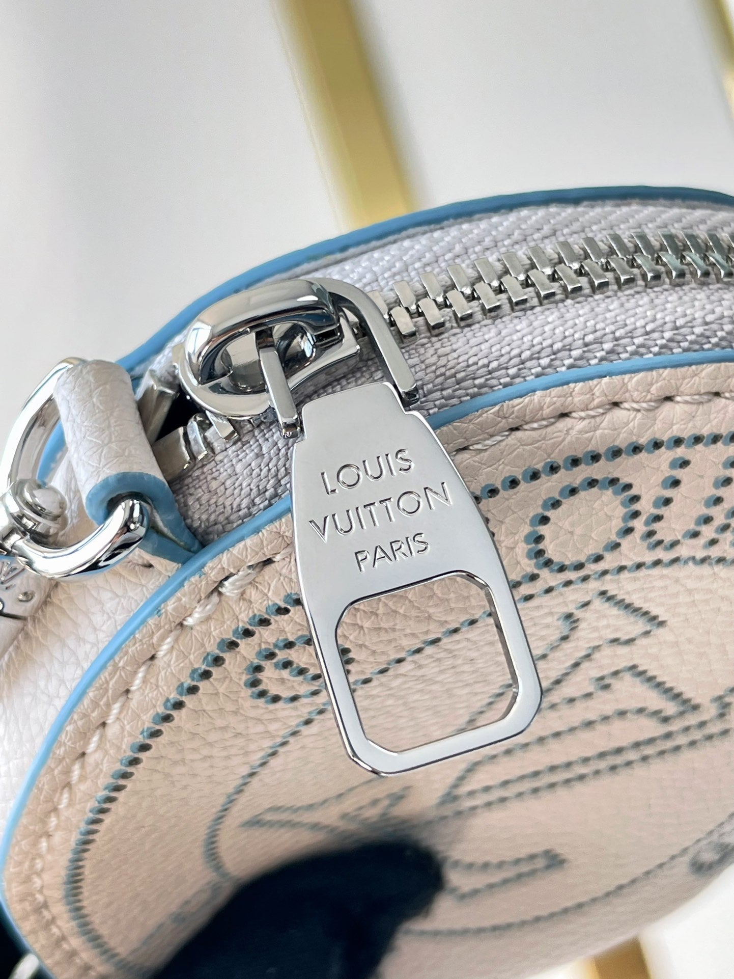LOUIS VUITTON BELLA 22 IN WHITE PERFORATED CALFSKIN SILVER HARDWARE