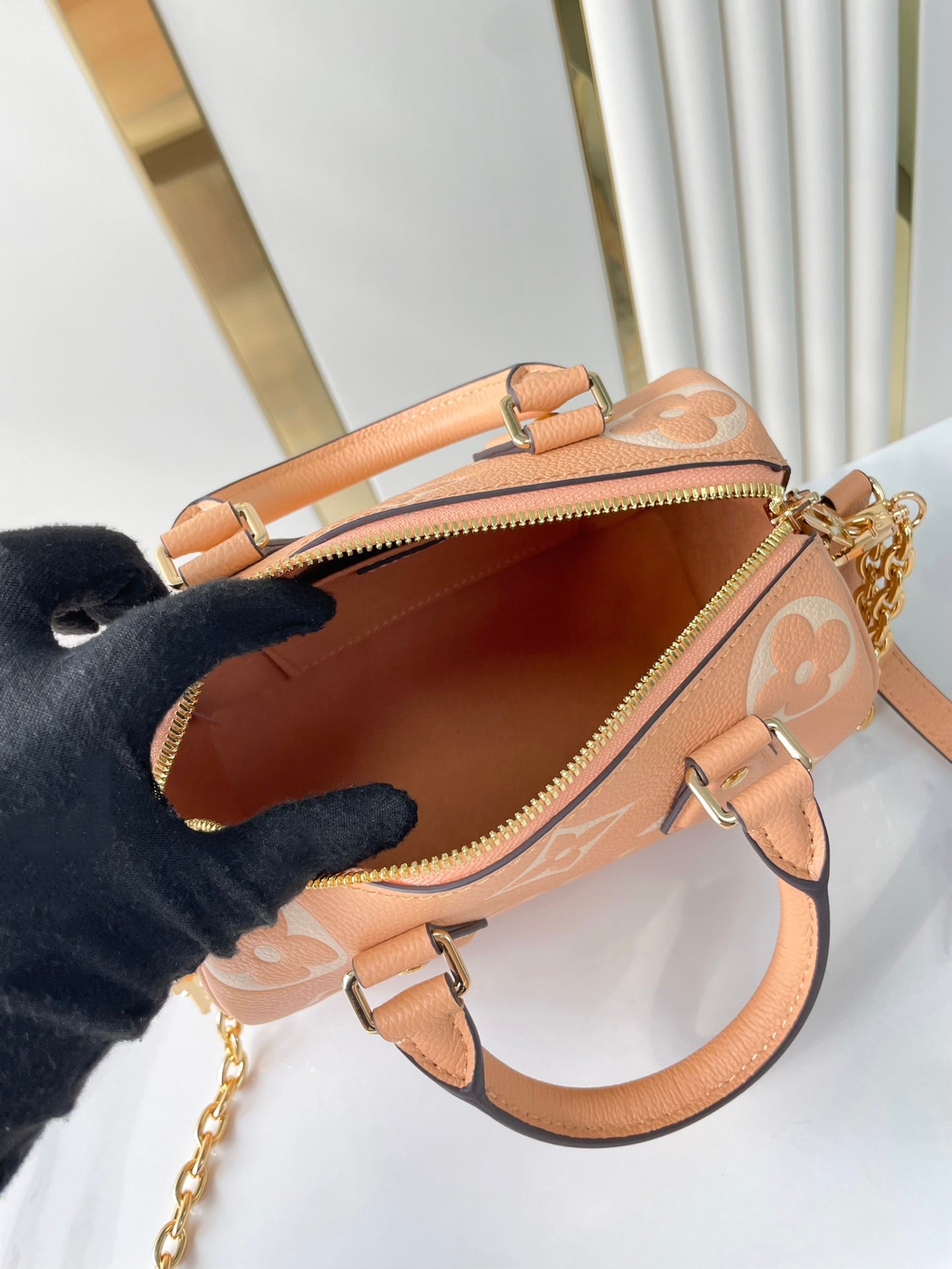 LOUIS VUITTON SPEEDY BANDOULIÈRE 20 IN ARIZONA CREAM MONOGRAM EMPREINTE LEATHER