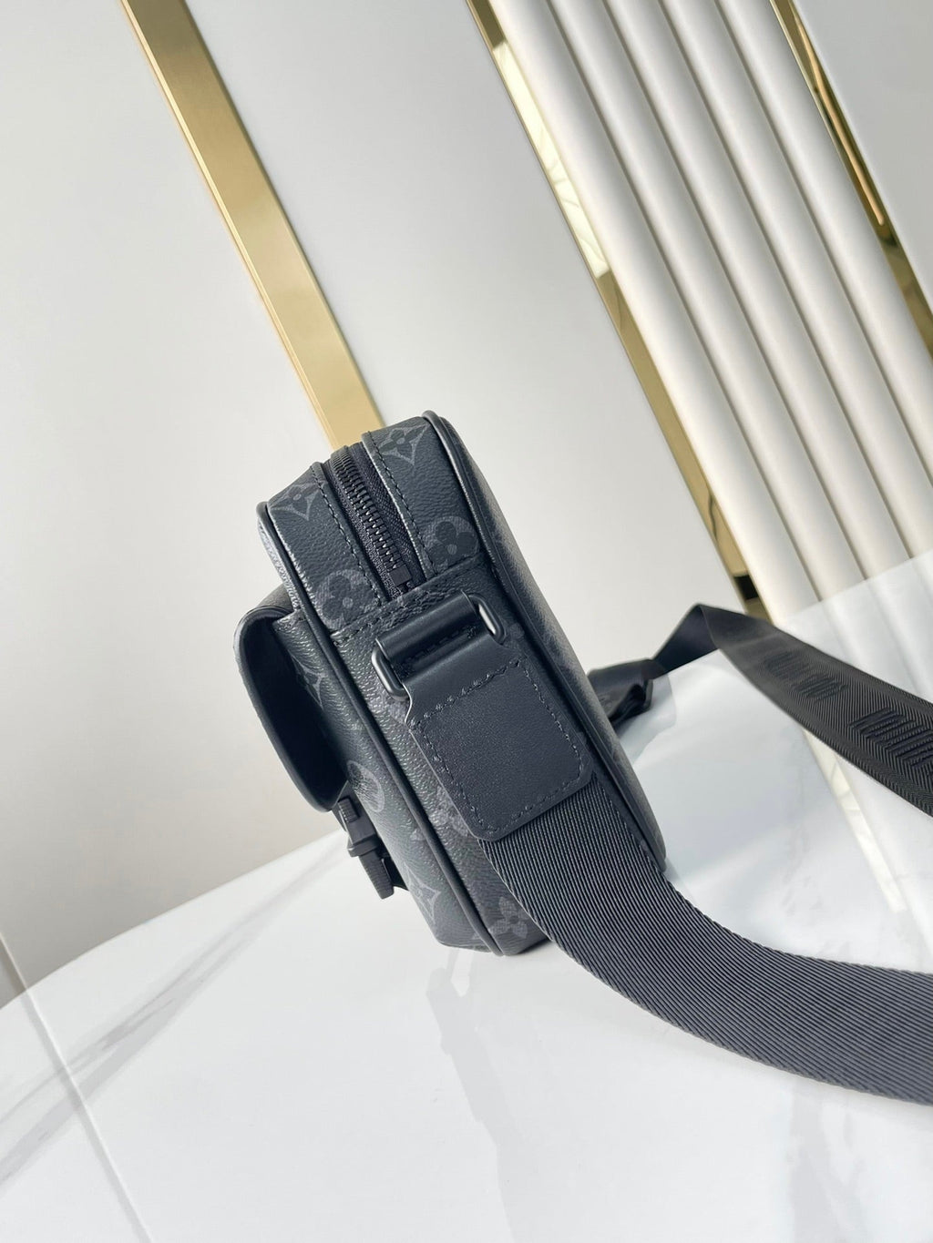 LOUIS VUITTON GETAWAY MESSENGER 18 IN GUN METAL MONOGRAM ECLIPSE CANVAS