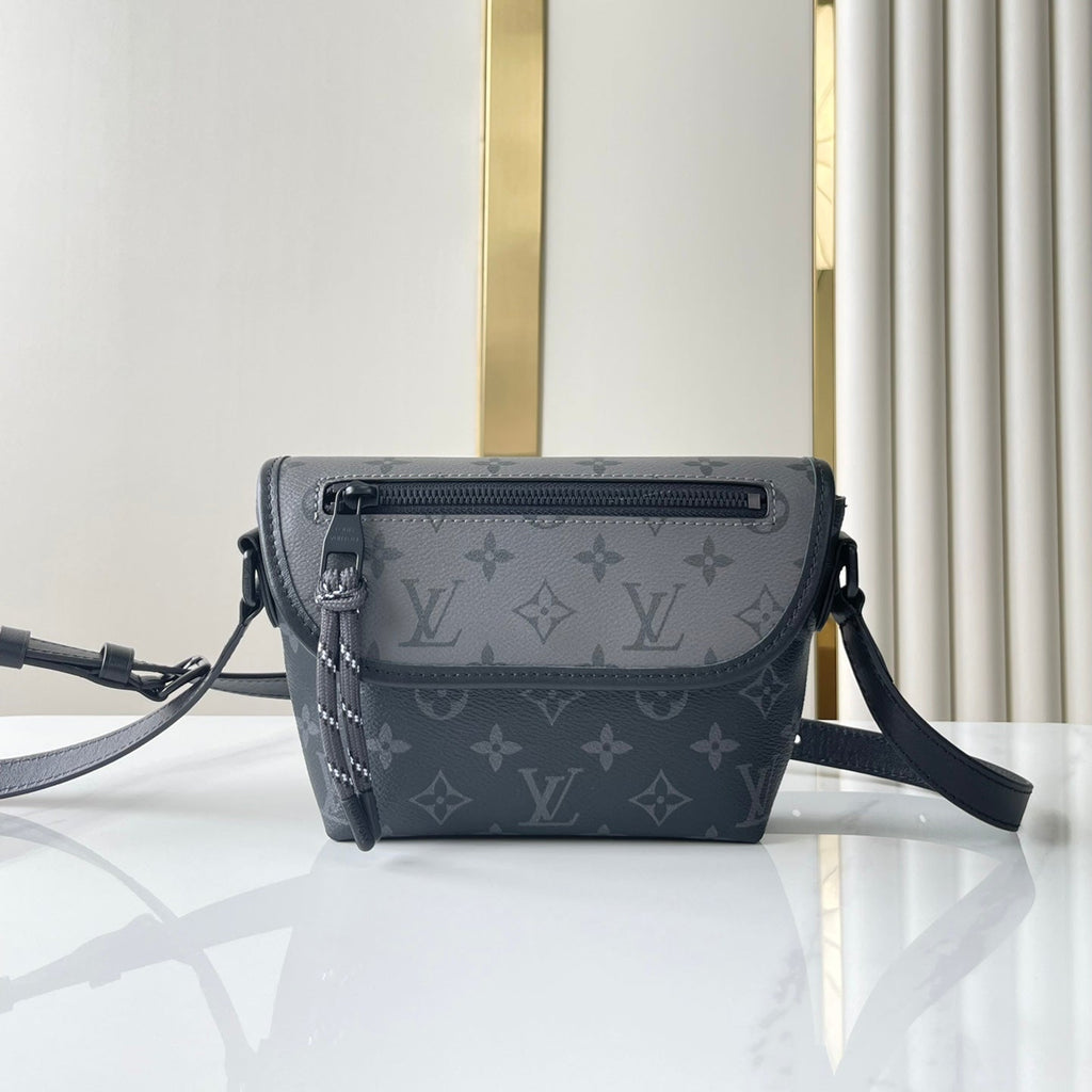 LOUIS VUITTON PULSE WEARABLE WALLET 22 IN GUN METAL MONOGRAM ECLIPSE COATED CANVAS