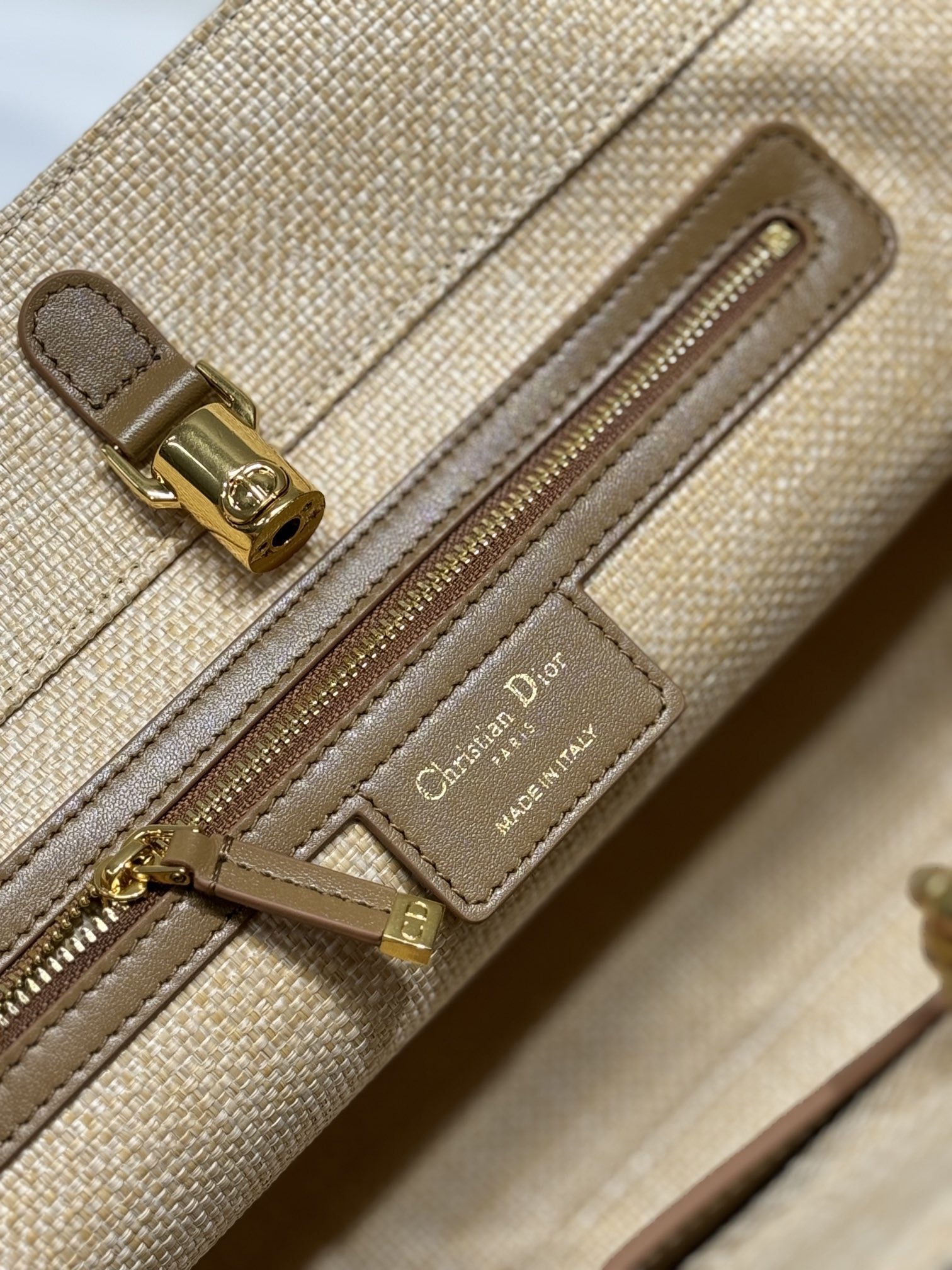 DIOR LARGE 41 TOUJOURS BAG IN BISQUE BEIGE CANNAGE RAFFIA
