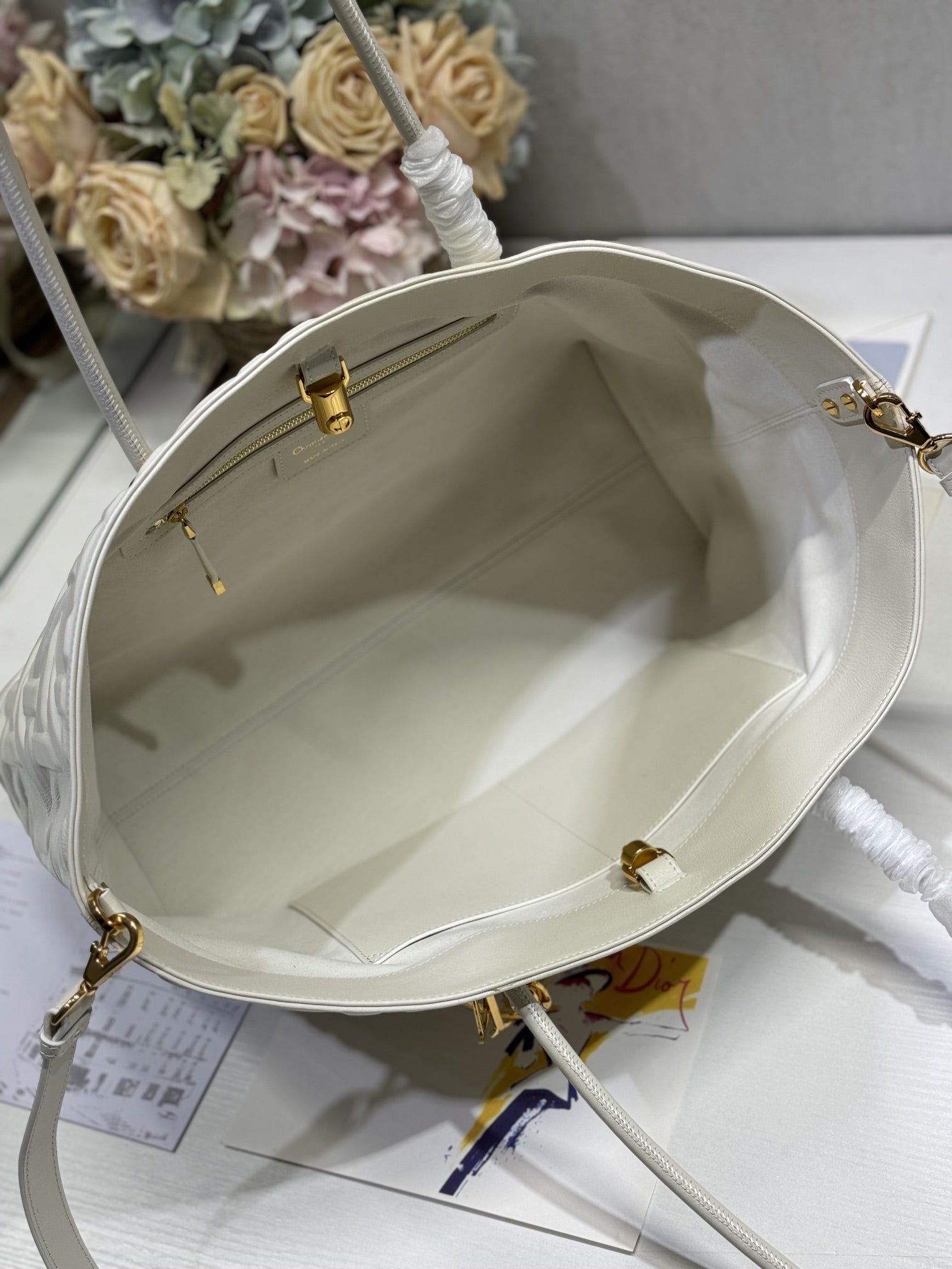 DIOR LARGE 41 TOUJOURS BAG IN WHITE MACROCANNAGE LAMBSKIN