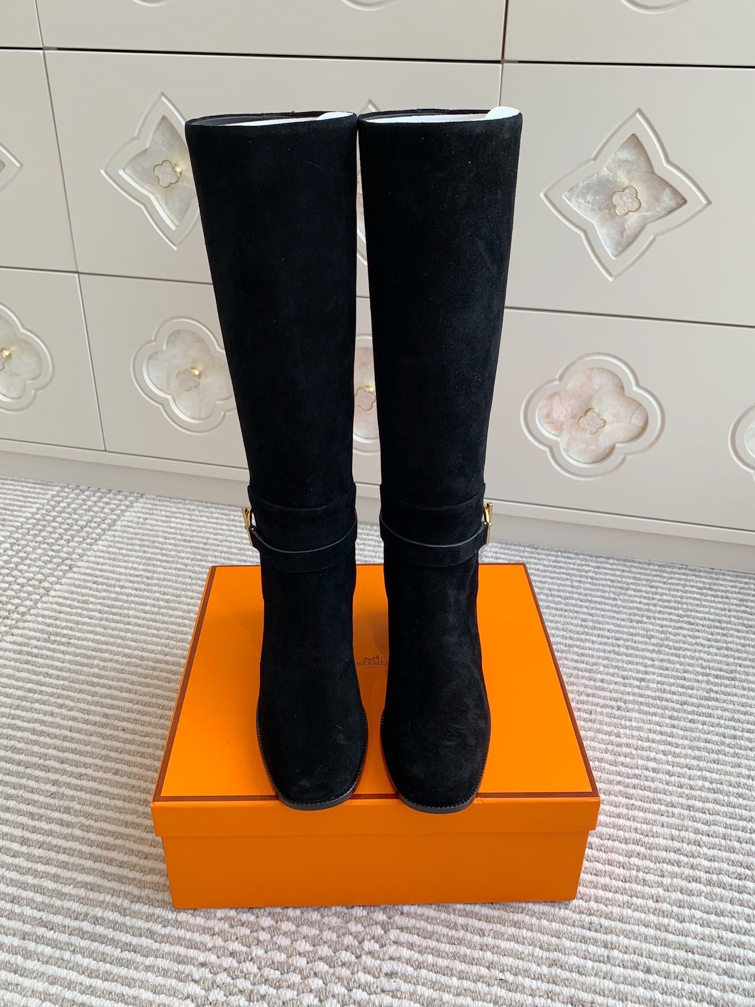 HERMES 25S TALL BOOTS 50 MM IN BLACK SUEDE WITH GOLD HARDWARE
