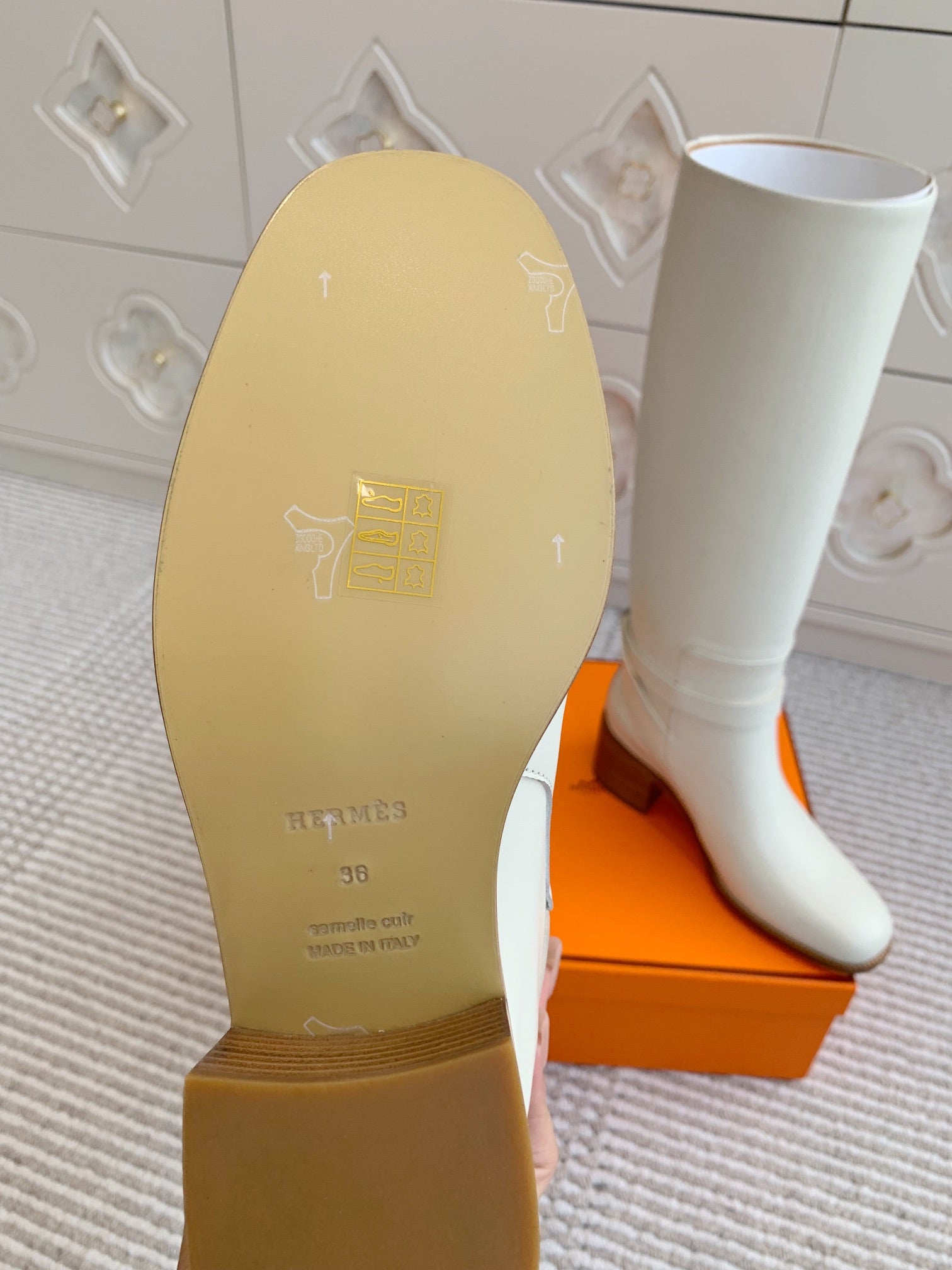 HERMES 25S TALL BOOTS 50 MM IN WHITE CALFSKIN WITH GOLD HARDWARE