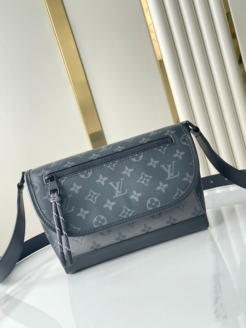LOUIS VUITTON PULSE MESSENGER 26 IN GUN METAL MONOGRAM ECLIPSE COATED CANVAS