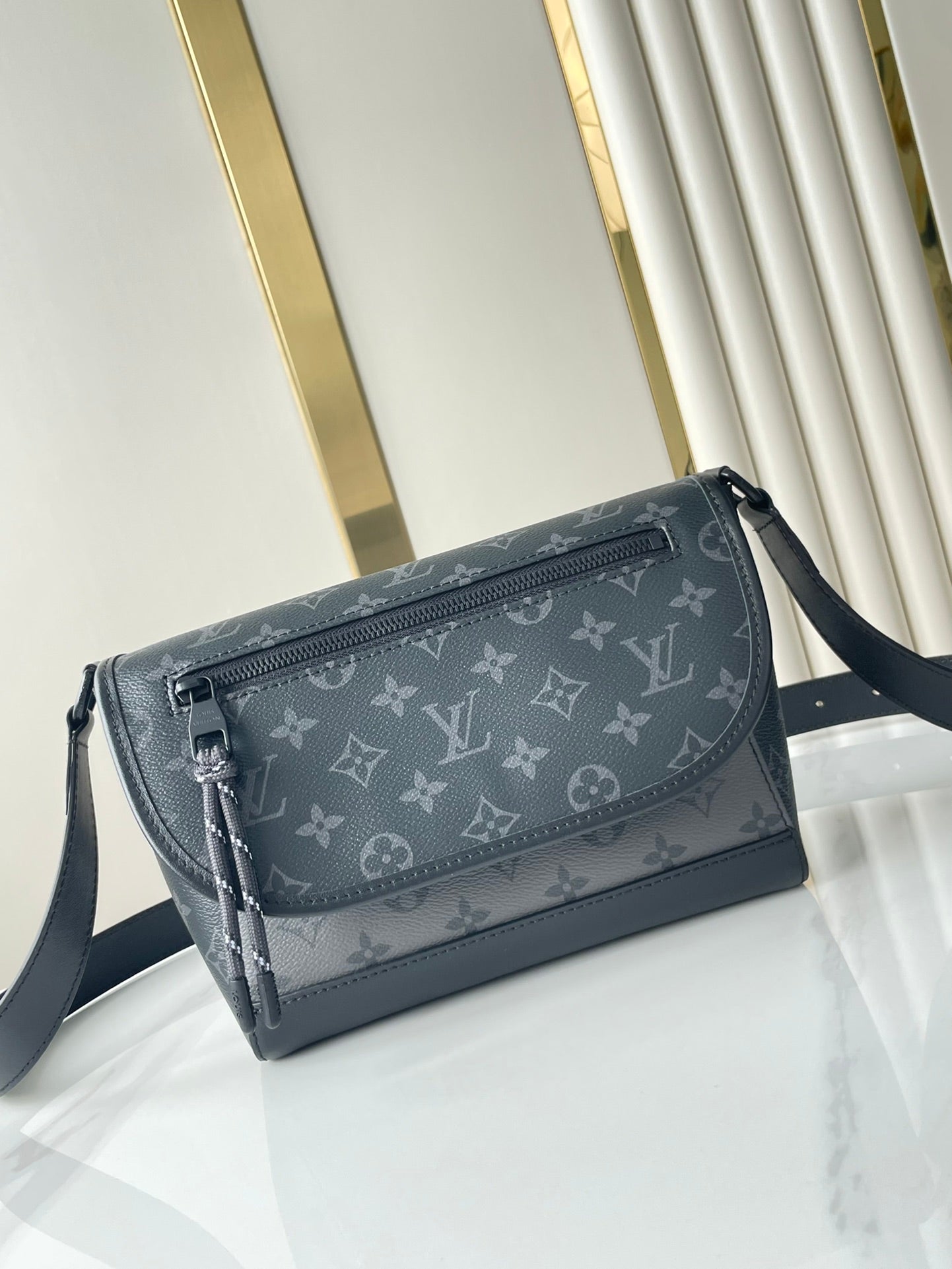 LOUIS VUITTON PULSE MESSENGER 26 IN GUN METAL MONOGRAM ECLIPSE COATED CANVAS