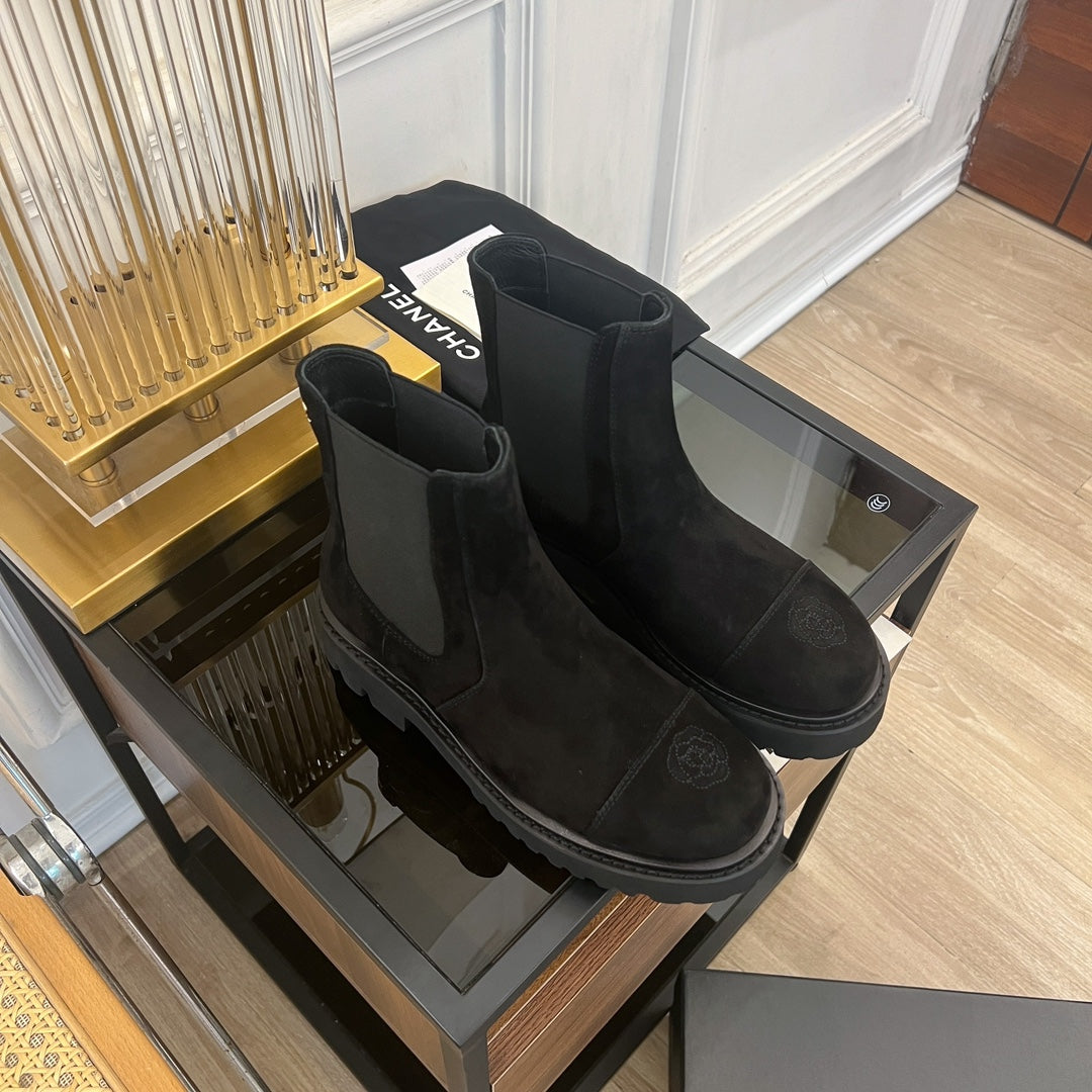 CHANEL ANKLE BOOTS 4.5 CM IN BLACK LAMB SUEDE