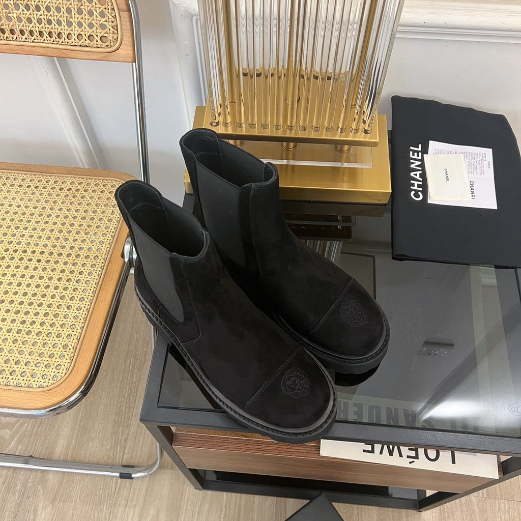 CHANEL ANKLE BOOTS 4.5 CM IN BLACK LAMB SUEDE