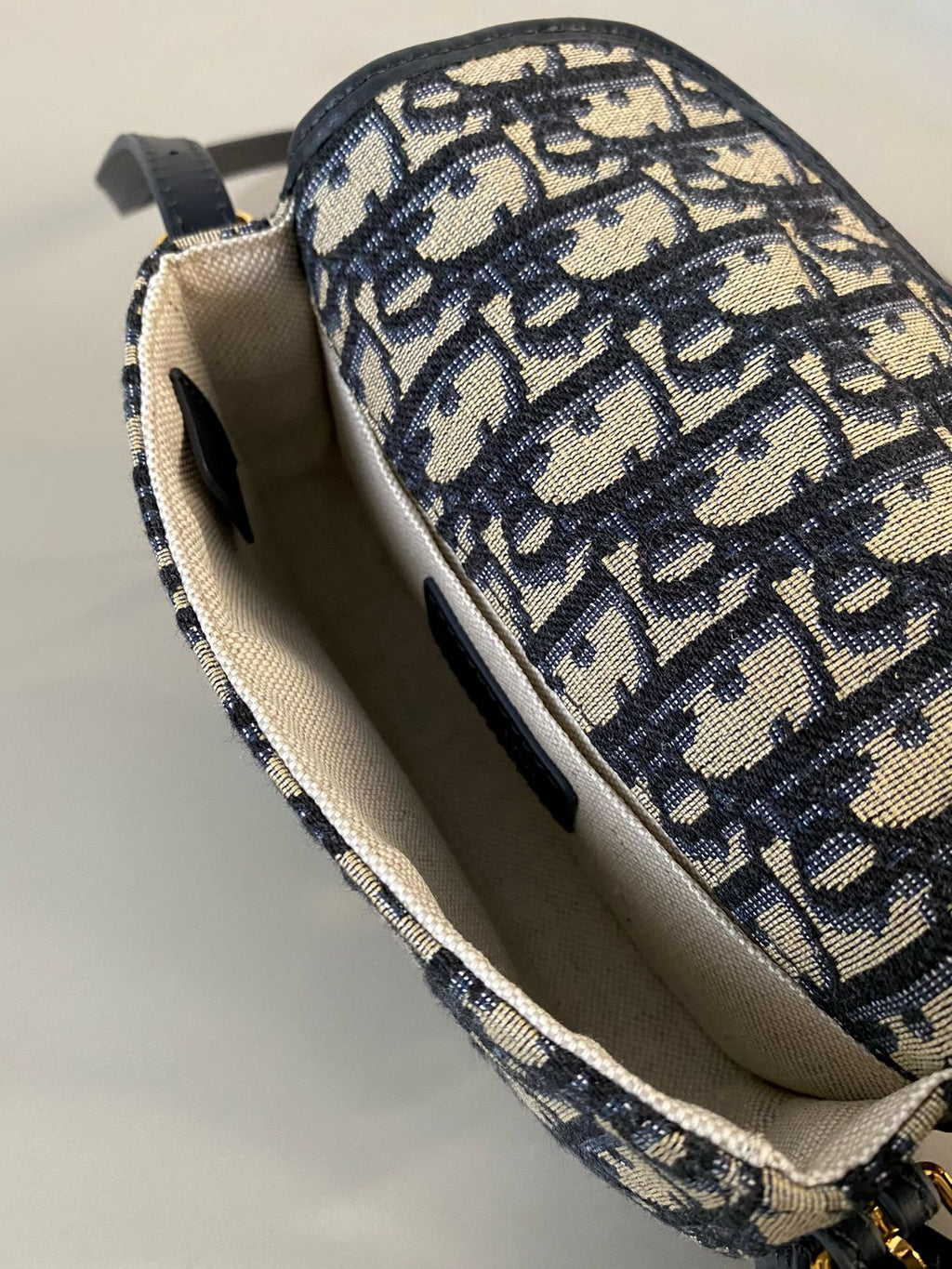 DIOR BOBBY EAST-WEST BAG 17 IN BLACK OBLIQUE JACQUARD