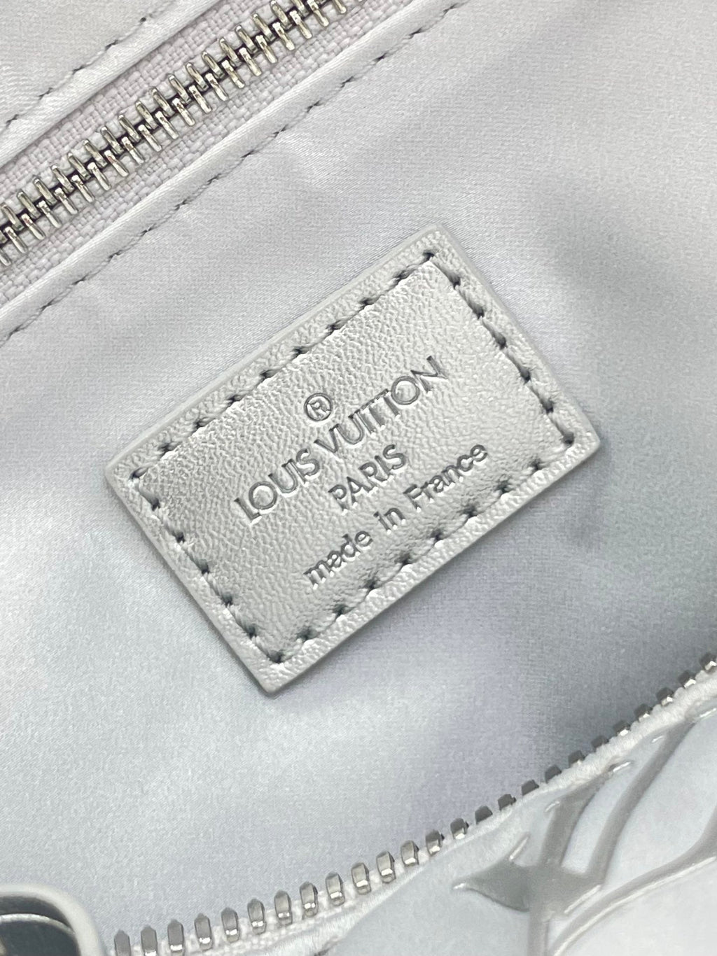 LOUIS VUITTON SPEEDY BANDOULIÈRE 25 IN GRADIENT SILVER MONOGRAM NYLON SILVER HARDWARE