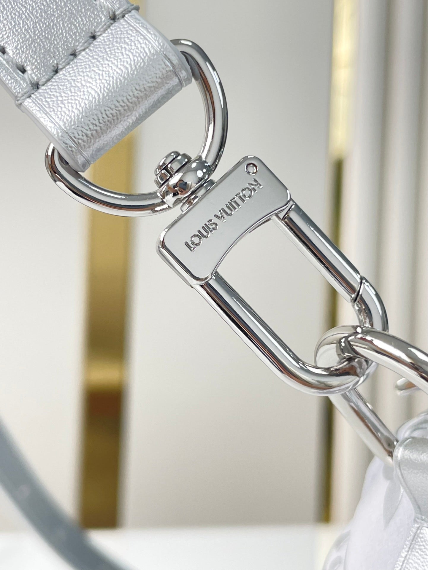 LOUIS VUITTON SPEEDY BANDOULIÈRE 25 IN GRADIENT SILVER MONOGRAM NYLON SILVER HARDWARE