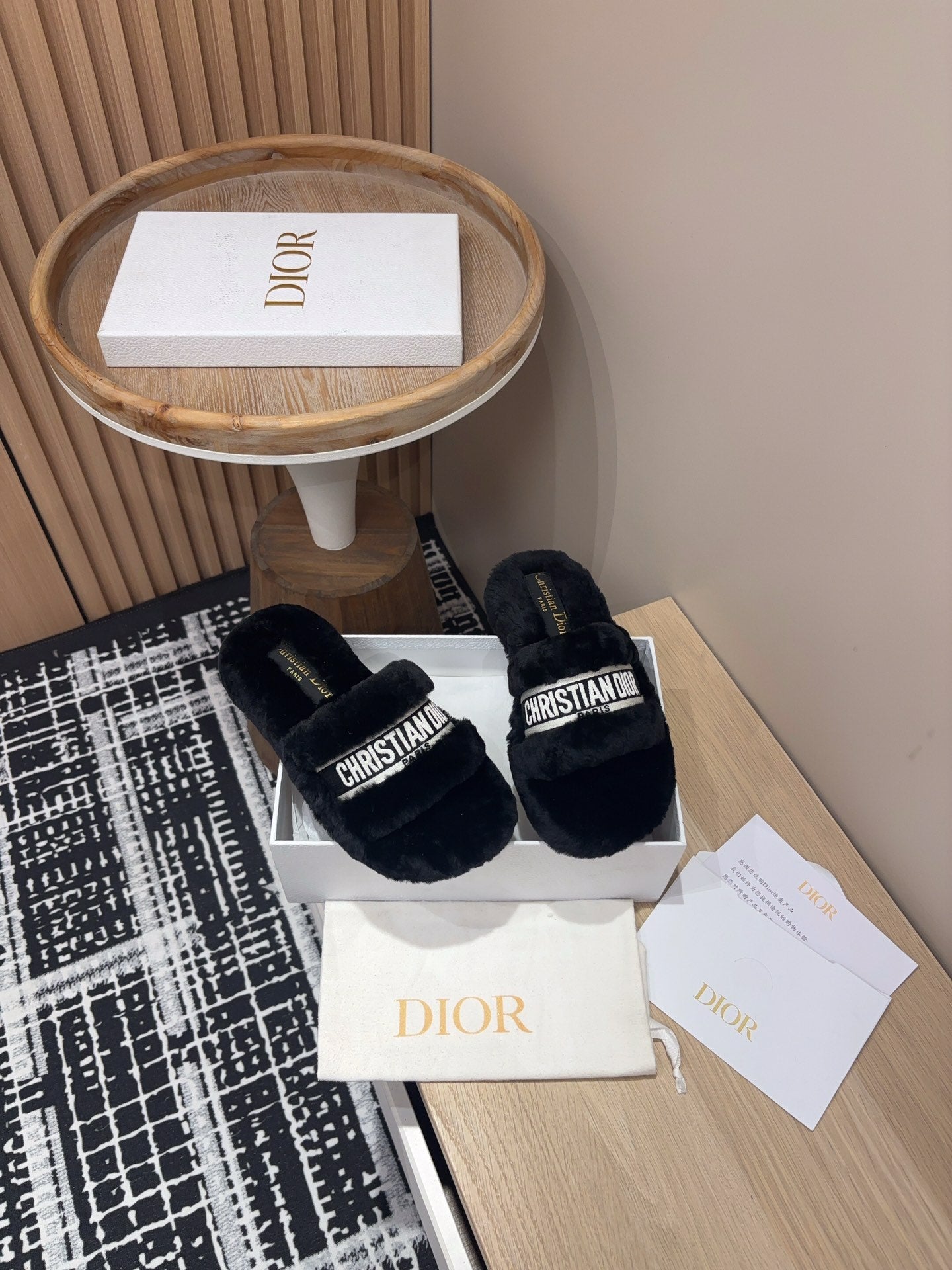 DIOR THICK-SOLE SLIPPERS BLACK SHEARLING WITH EMBROIDERED LOGO