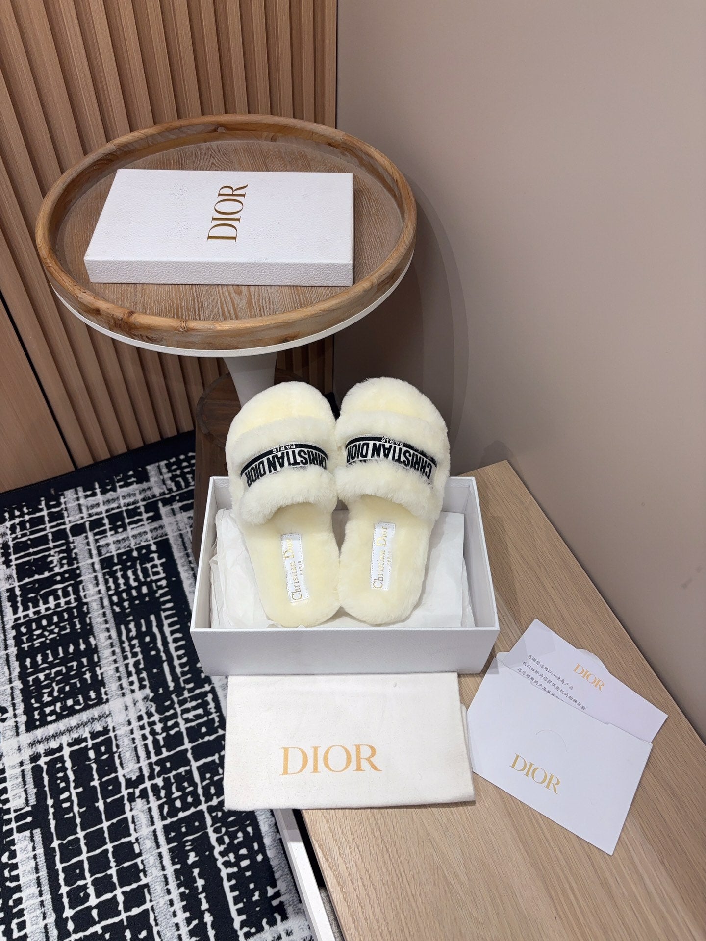 DIOR THICK-SOLE SLIPPERS WHITE CREAM SHEARLING WITH EMBROIDERED LOGO