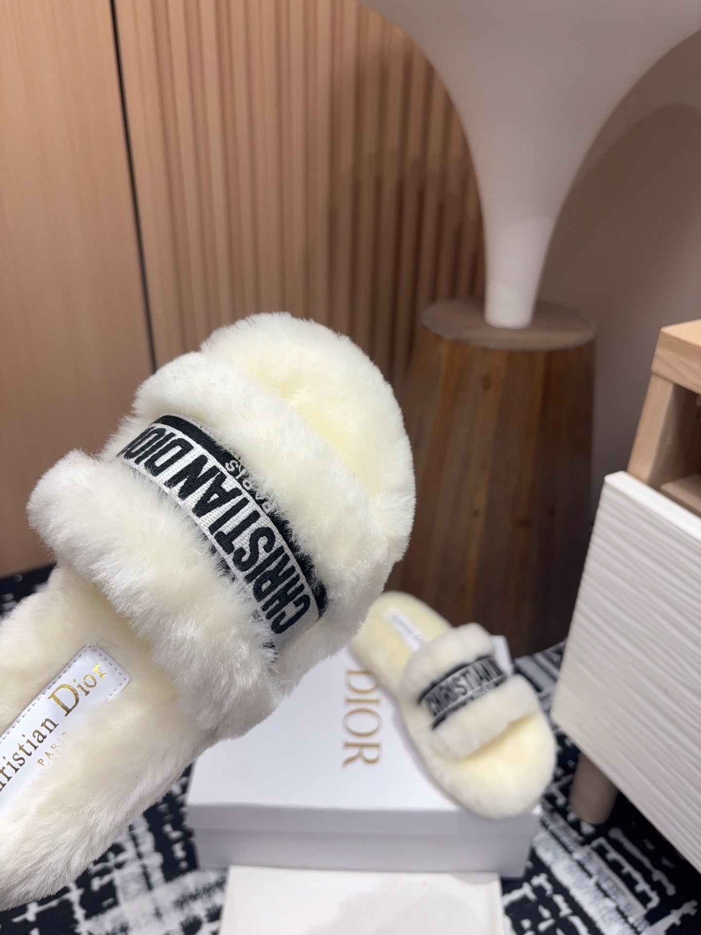 DIOR THICK-SOLE SLIPPERS WHITE CREAM SHEARLING WITH EMBROIDERED LOGO