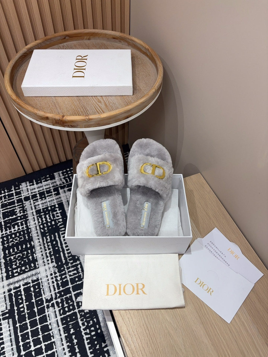 DIOR THICK-SOLE SLIPPER IN PALE GRAY FLEECE WITH GOLD LOGO
